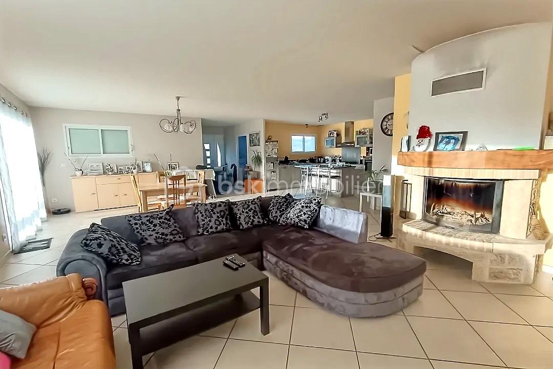 Maison de 165 m² - hoqi-de671ba3085c4dc88acf76dd84df5315.jpg