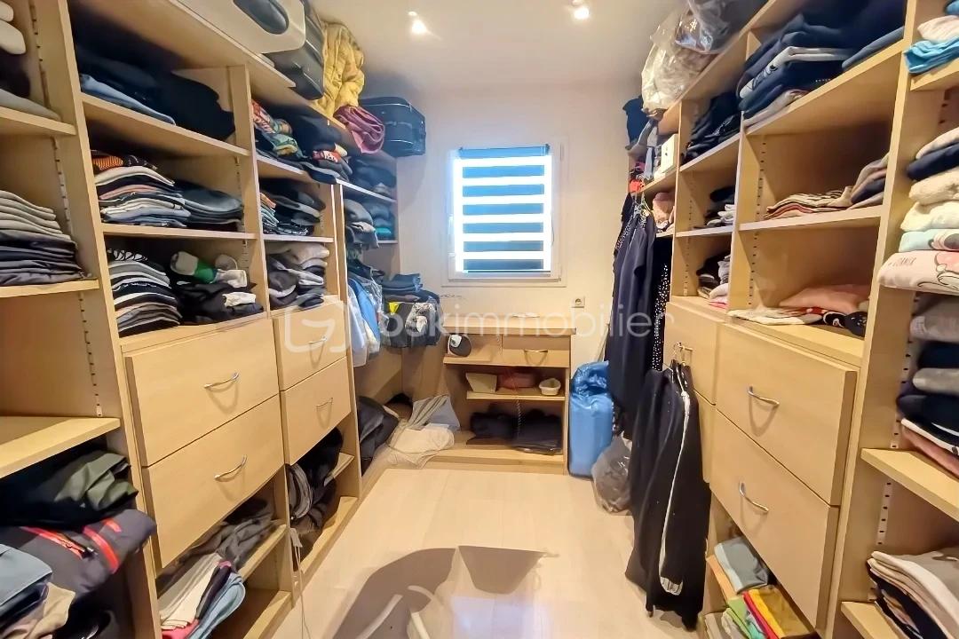 Maison de 165 m² - hoqi-ebae6d8da0ec4834ab8ac2b26777de64.jpg