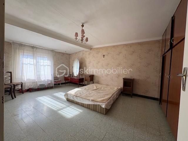 Maison de village de 86 m² - chambre 3 st feliu.jpg