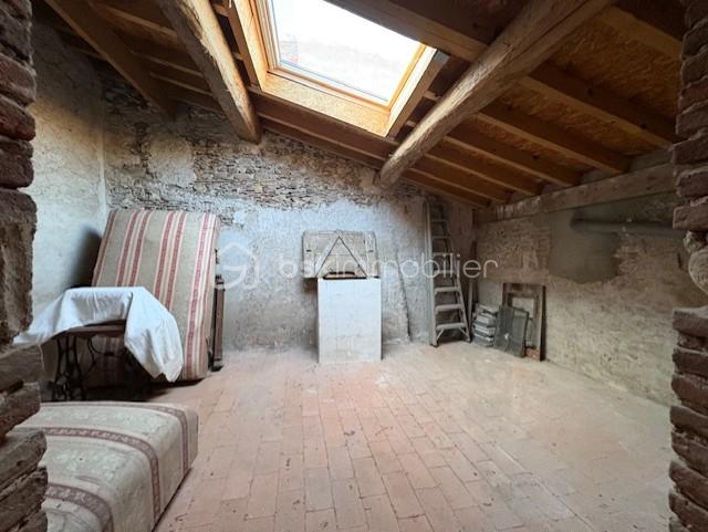 Maison de village de 86 m² - GRENIER AMENAGEABLE 2.jpg