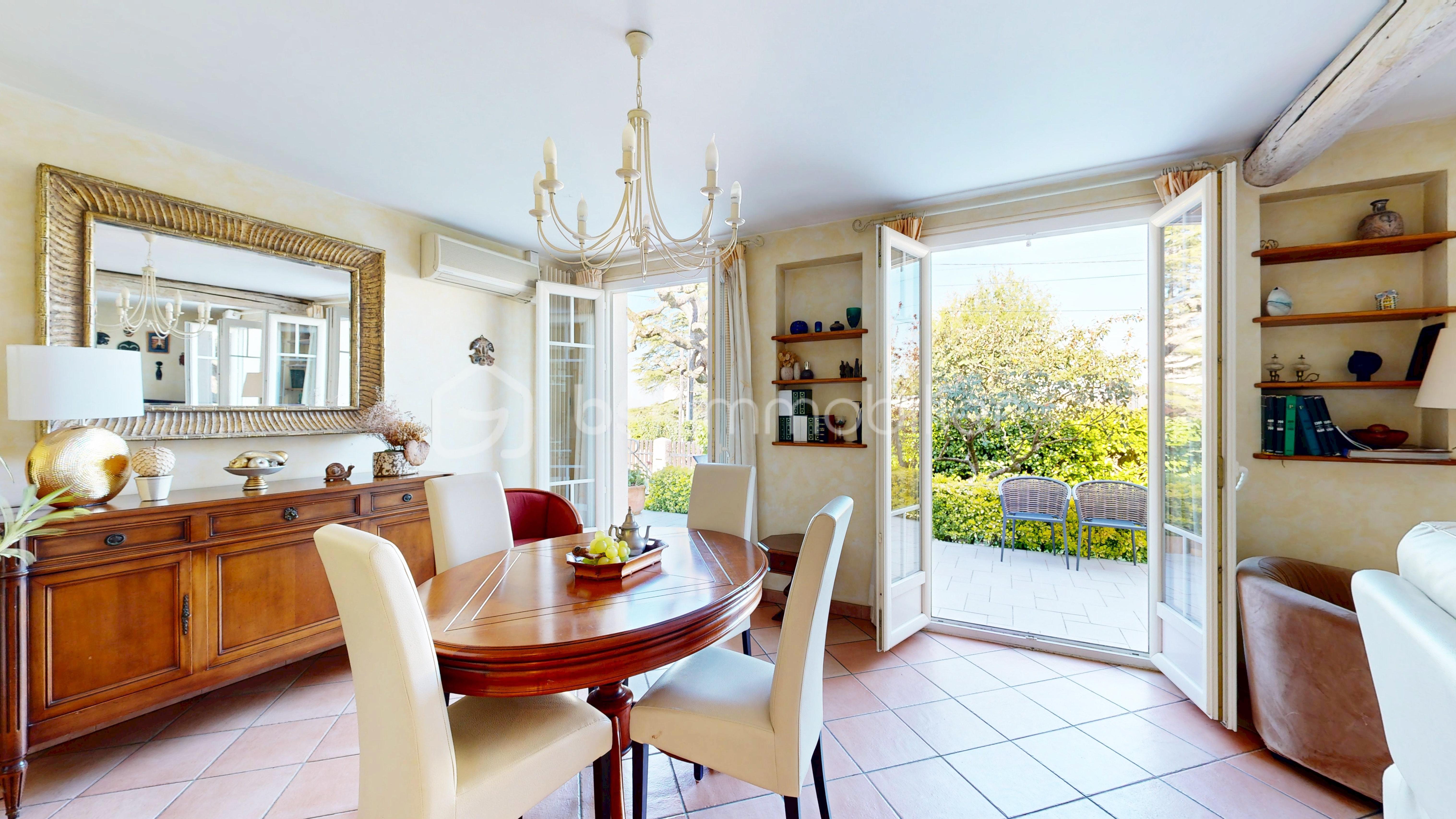 05 - Séjour (2).jpg