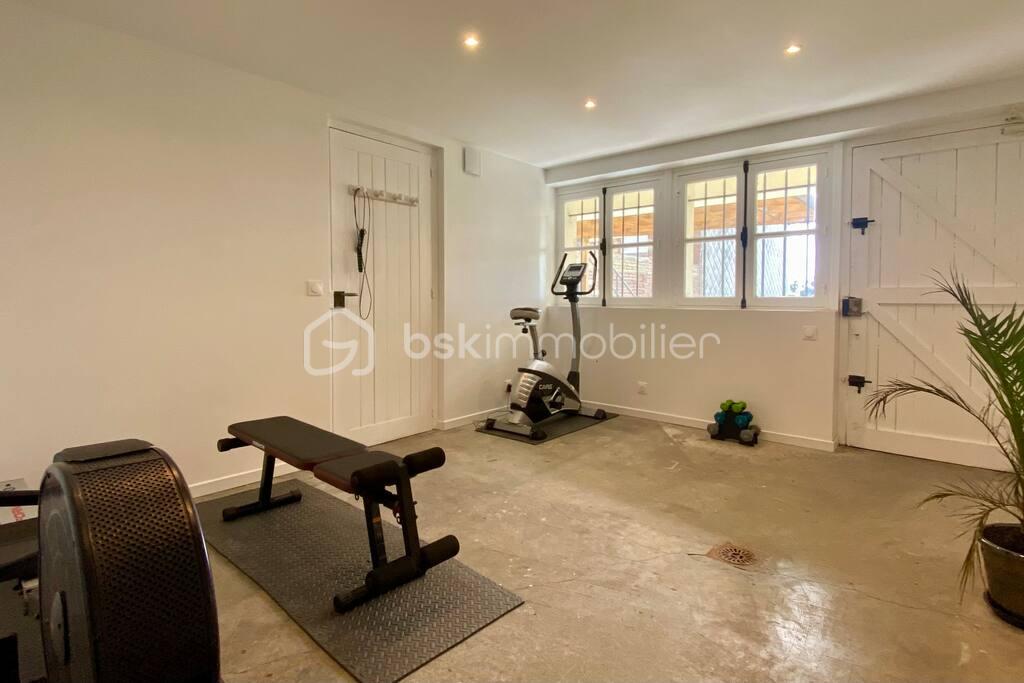 Immeuble de 260 m² - 231158dd-c170-4646-8994-03df8361b930.jpeg