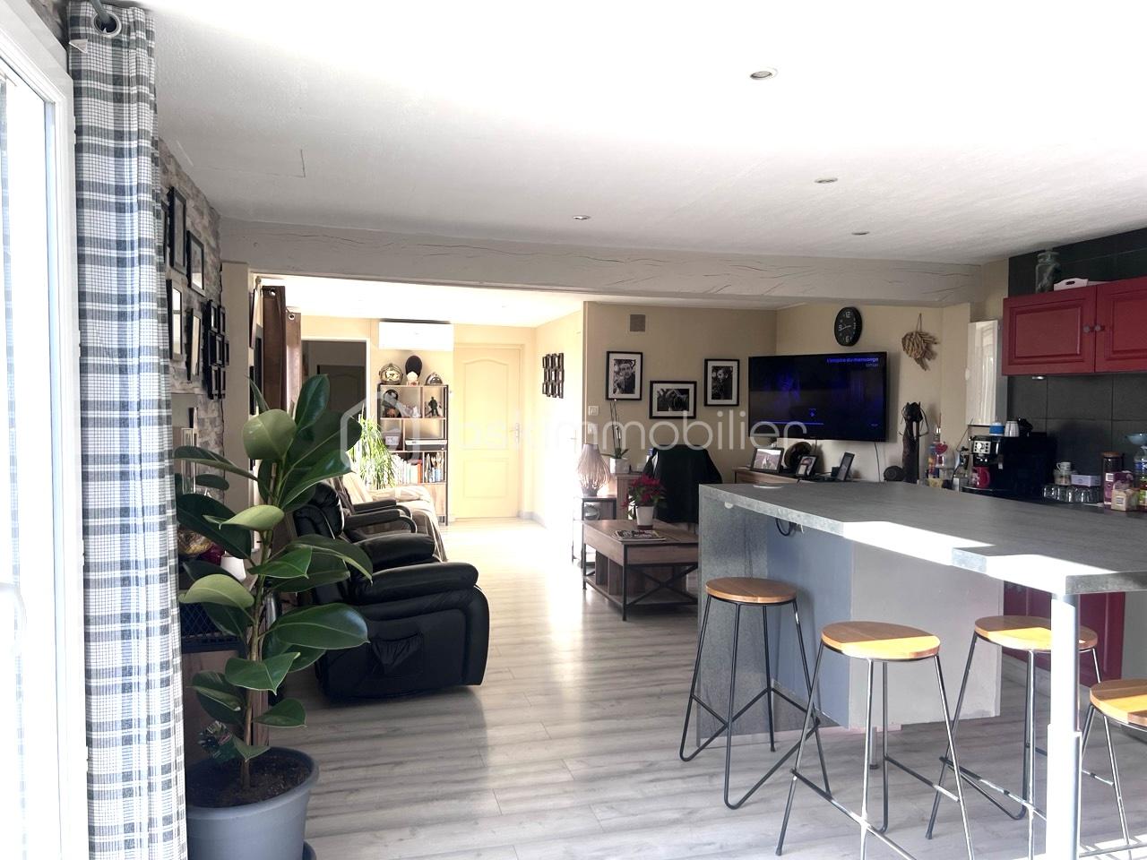 Maison de 120 m² - salon 2;1.jpeg