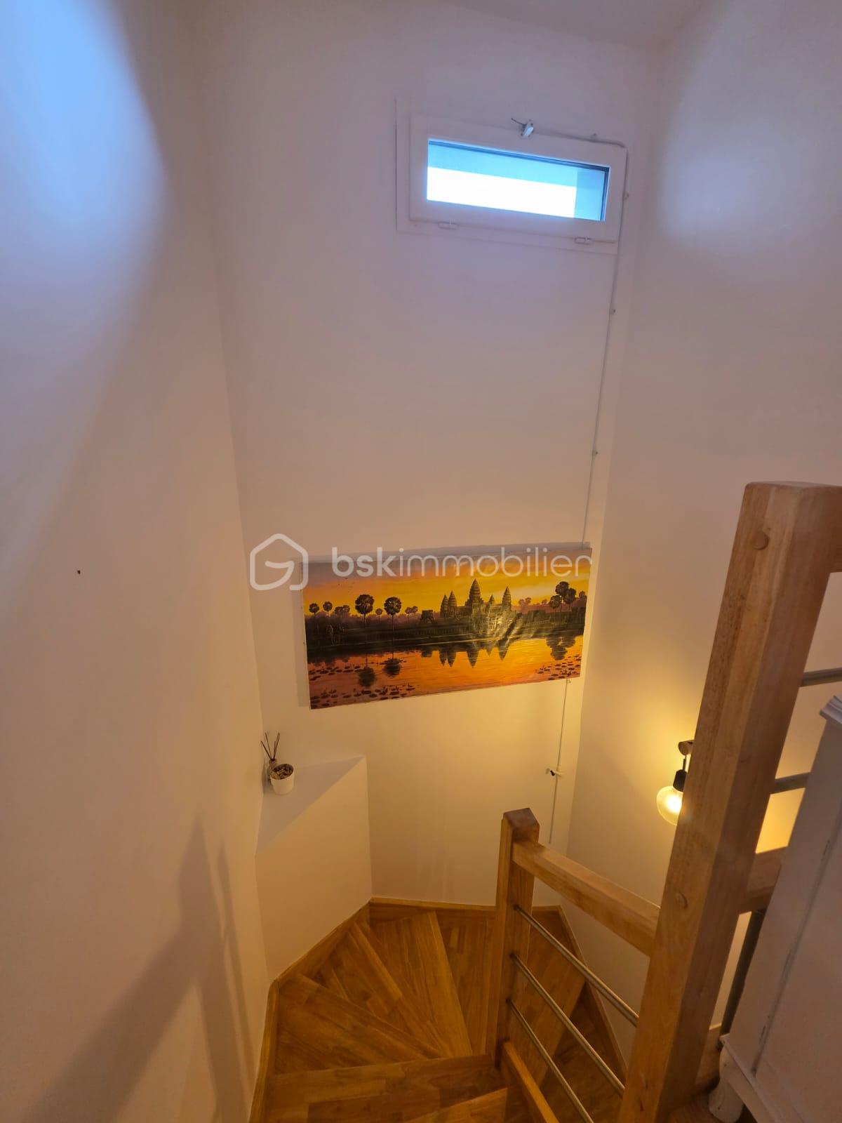 Duplex de 76 m² - escalier.jpeg