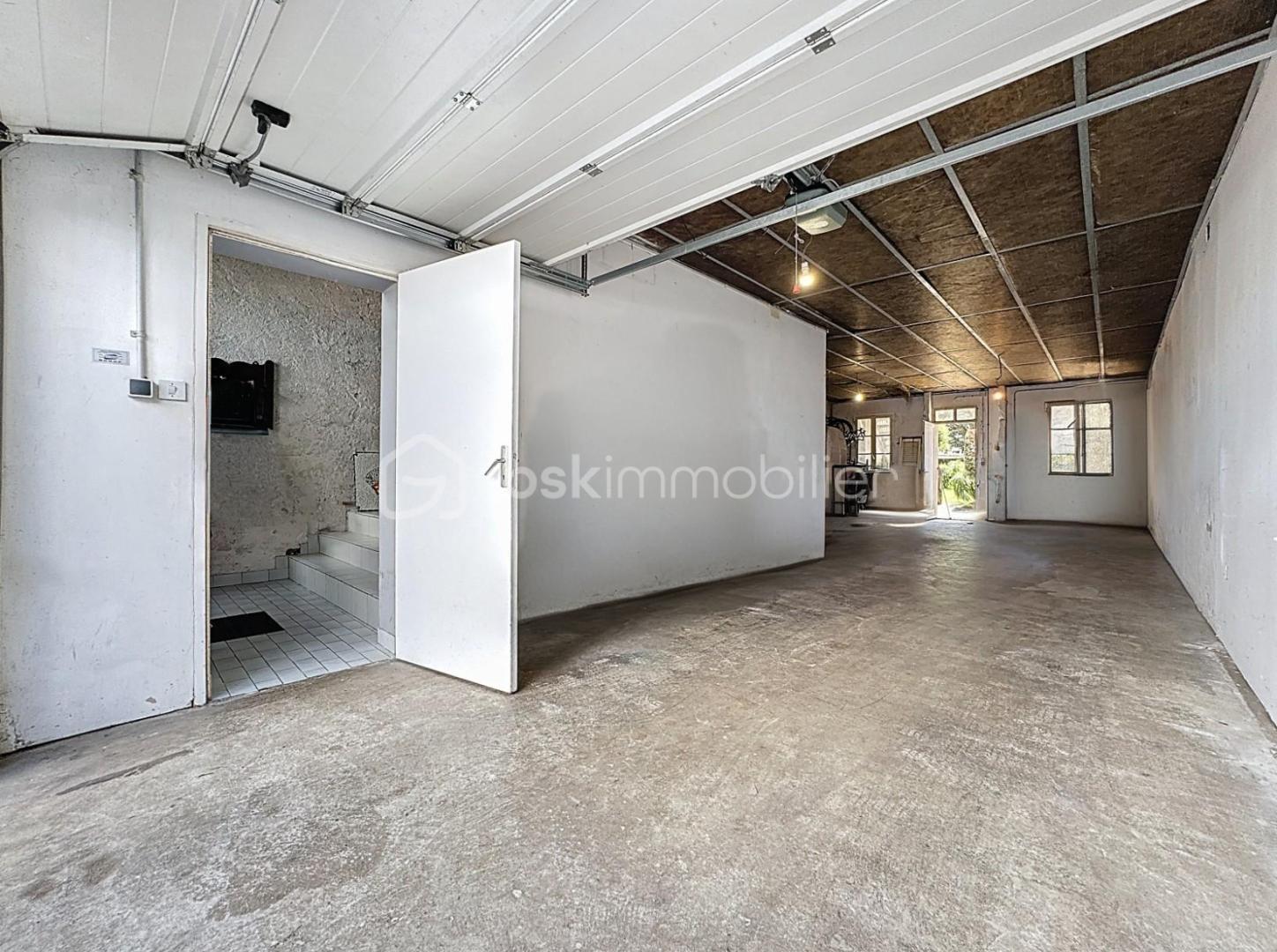 Maison de 209 m² - b29d2e21c2bea30-1.jpg