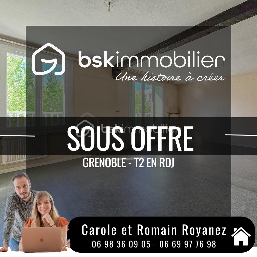 Copie de Post Instagram Immobilier Minimaliste sombre (13).png