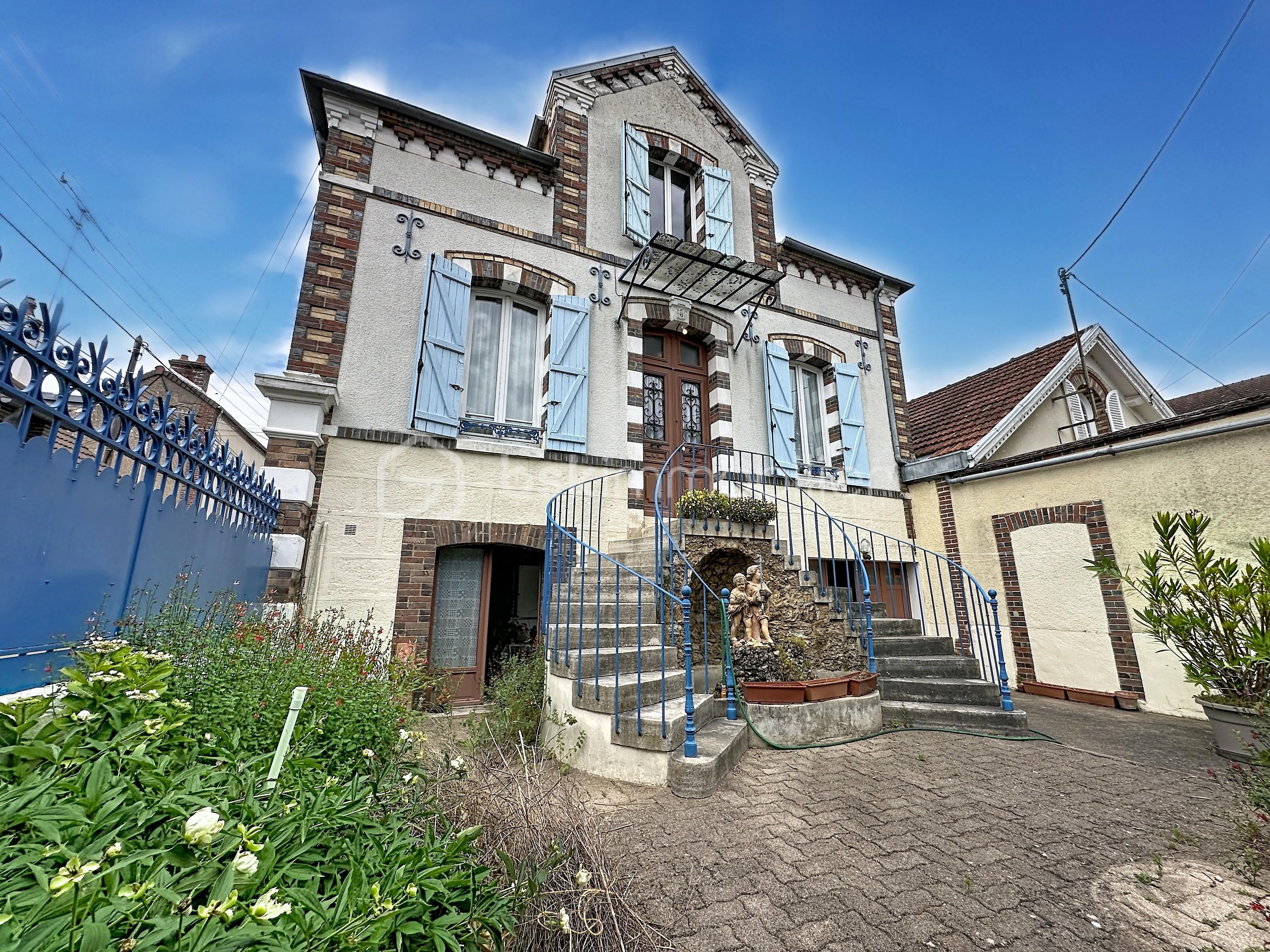 Maison 5 pièces 121 m² · à Sens · 121 m² · 199 000 €