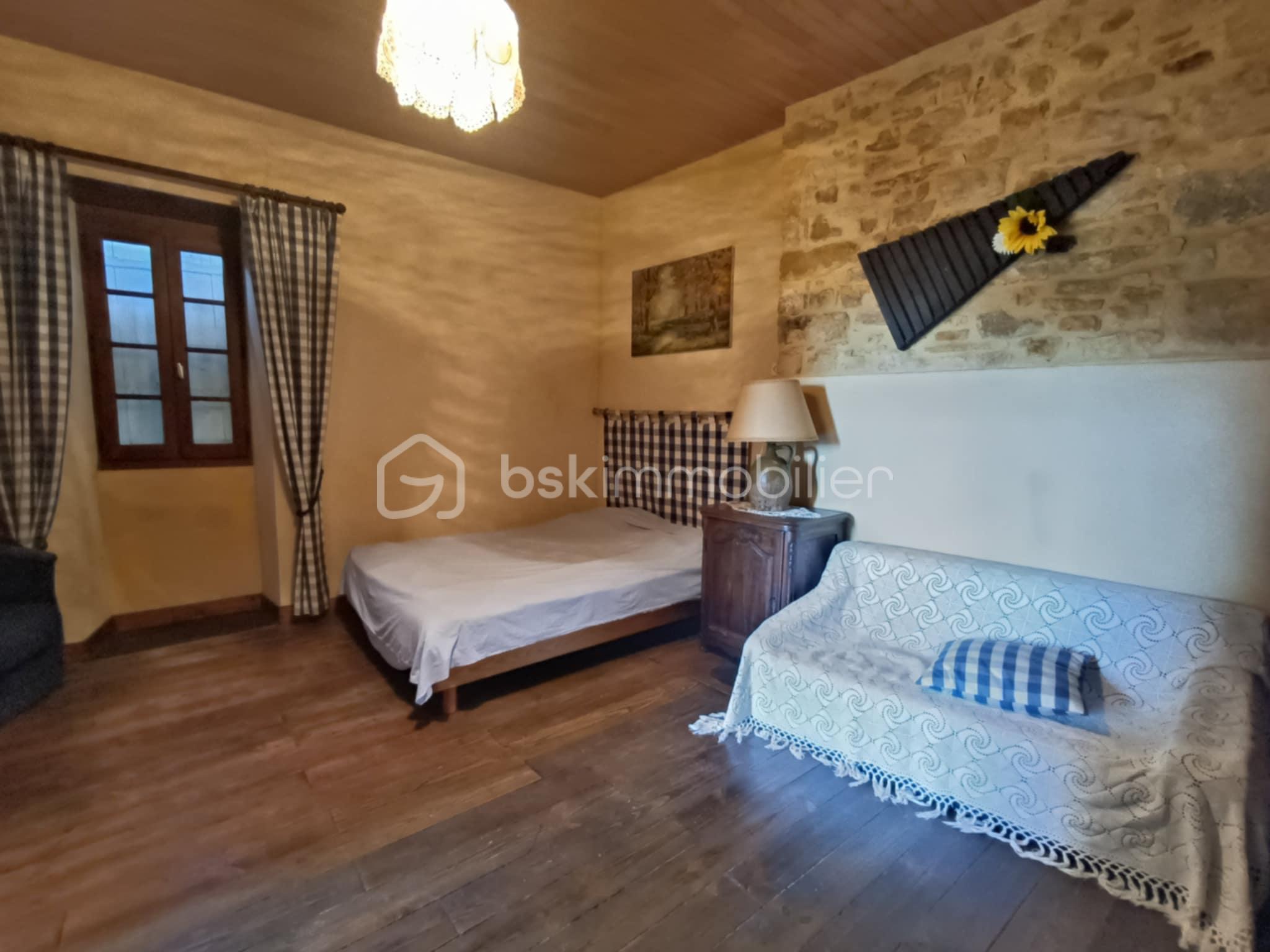 Maison traditionnelle de 114 m² - c355938f-192e-4e18-9f3d-fe7a6ff8df1a.jpg