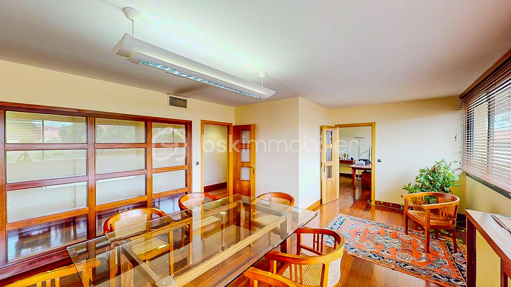 Bureau de 262 m² - Bureaux-Biarritz-08162025_132159.jpg
