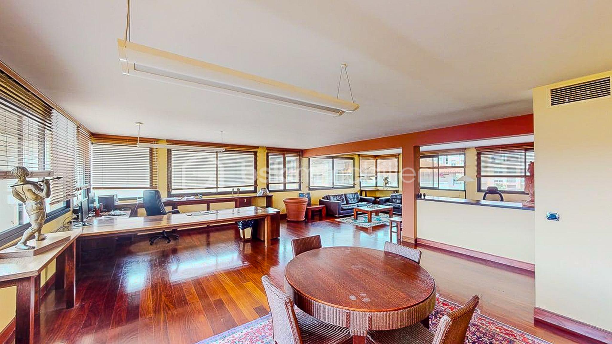 Bureau de 262 m² - Bureaux-Biarritz-08162025_132434.jpg