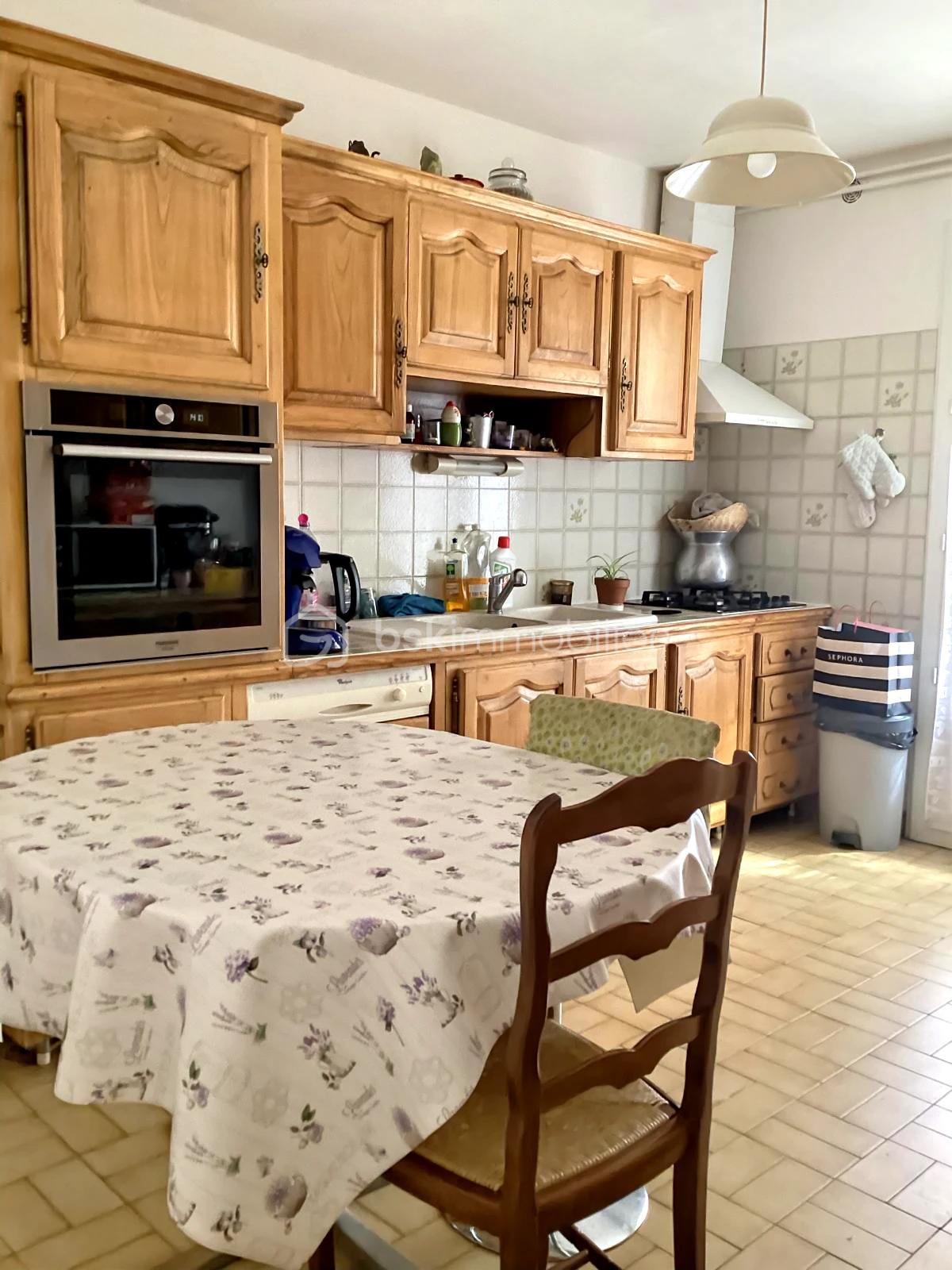 Maison traditionnelle de 105 m² - liloo-downloaderfAO8SE