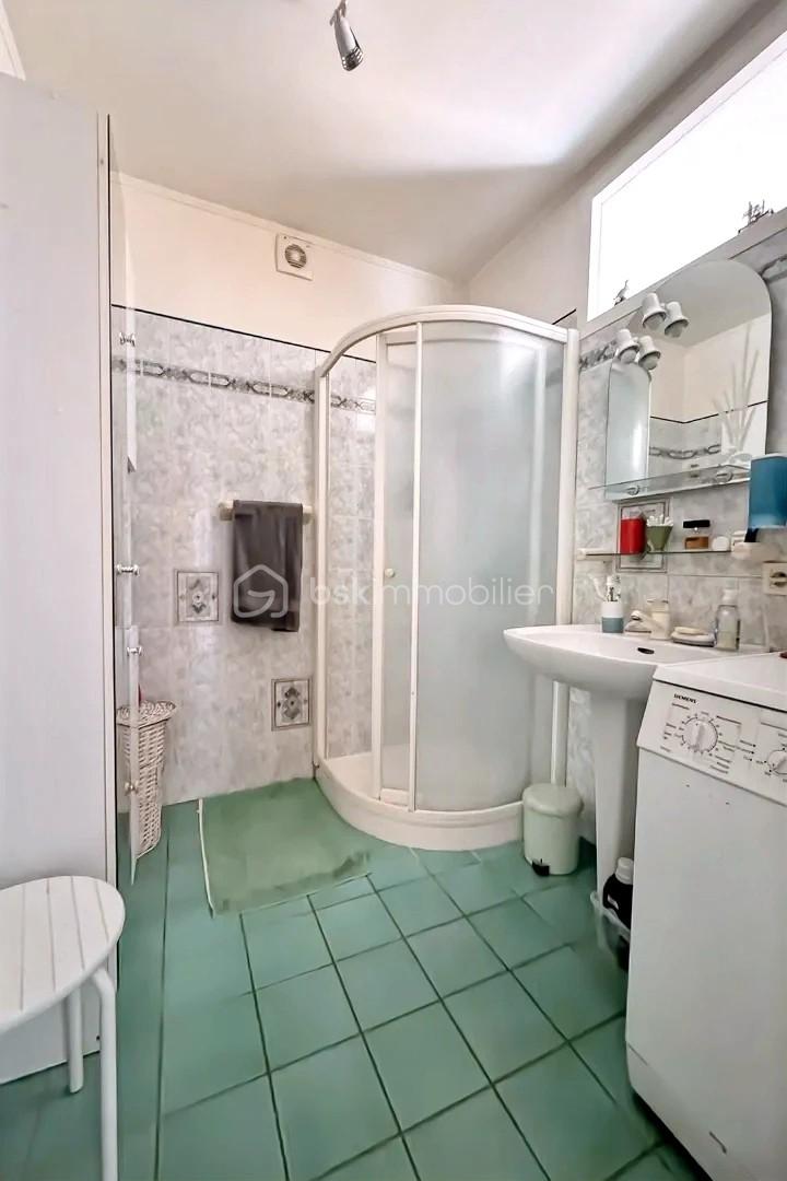 Maison de 115 m² - thumbnail_hoqi-4781d2d65a3d4b5fb44e3c7f003a6c06.jpg