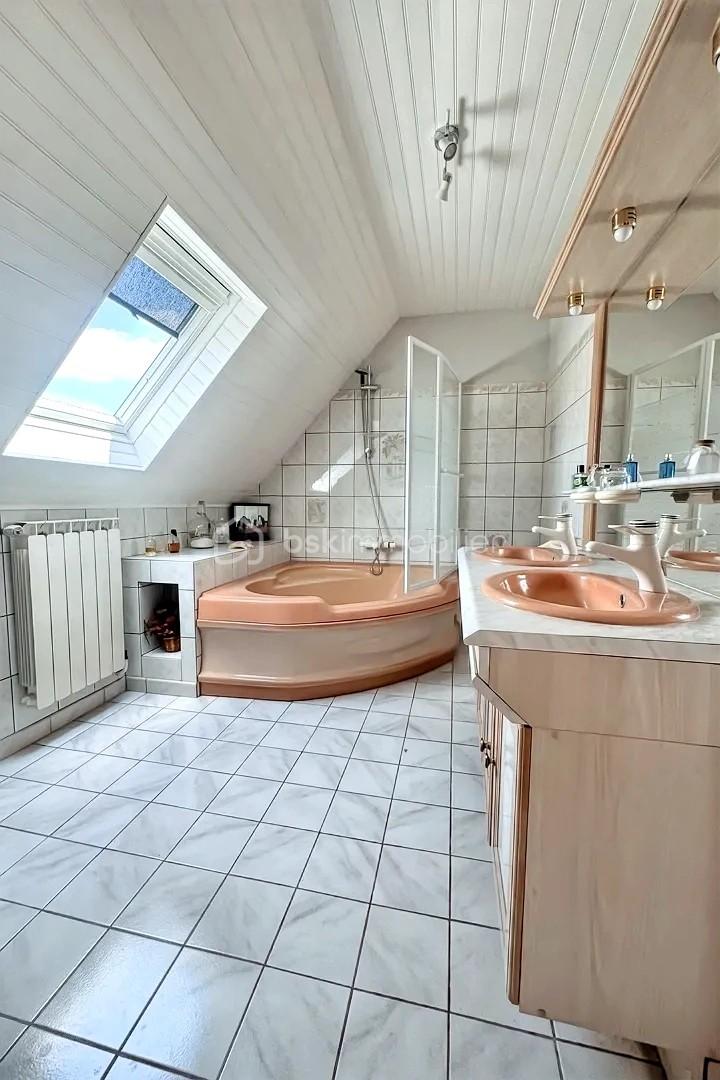 Maison de 115 m² - thumbnail_hoqi-1e2cac6ae19e4a3fa26ec7701e0190e7.jpg