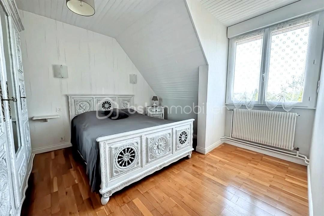 Maison de 115 m² - thumbnail_hoqi-e44a54c7c9f04c7f92778c04f88f4669.jpg