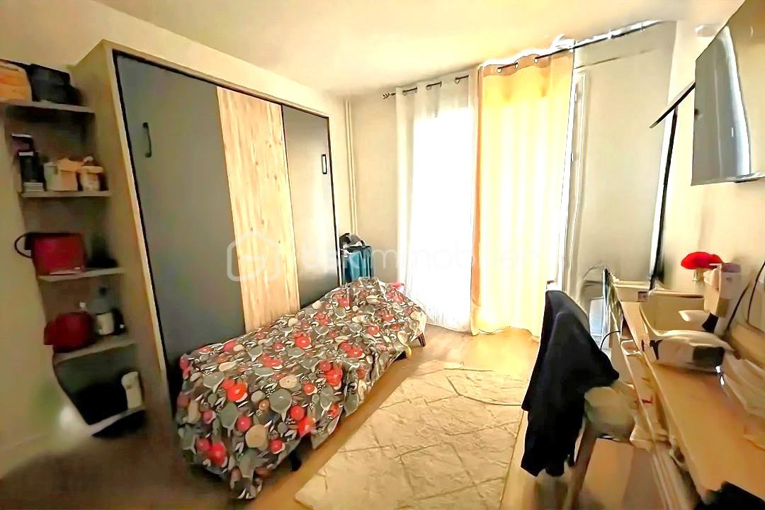 Studette de 12 m² - DXQH9346.JPG