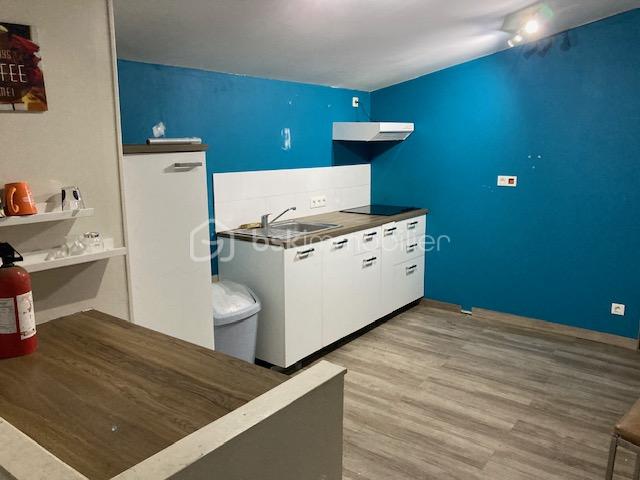 Local d activites de 204 m² - IMG_1401.jpg