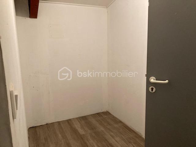 Local d activites de 204 m² - IMG_1400.jpg