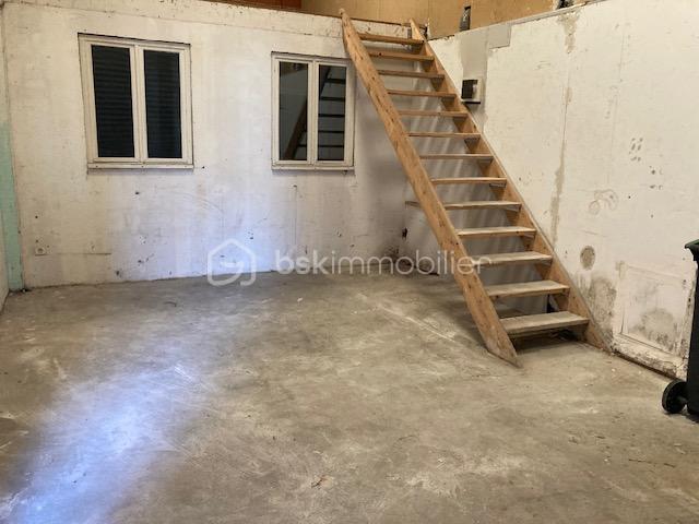 Local d activites de 204 m² - IMG_1898.jpg