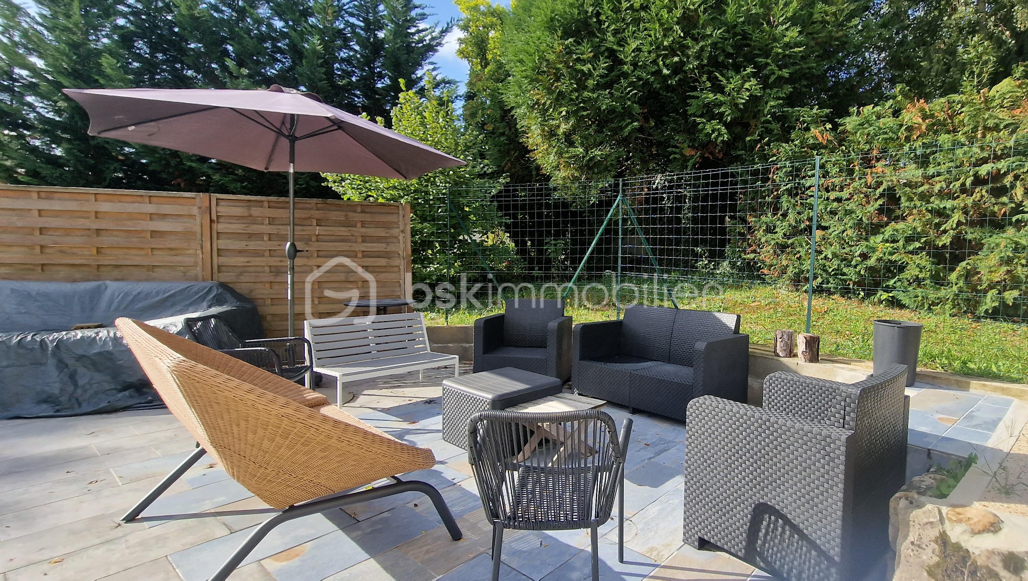 Pavillon de 49 m² - SALON JARDIN LAURA.jpg