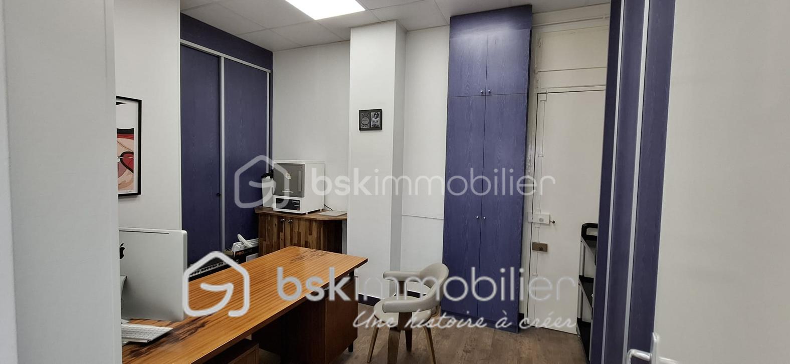 Local commercial de 80,11 m² - BUREAU.png