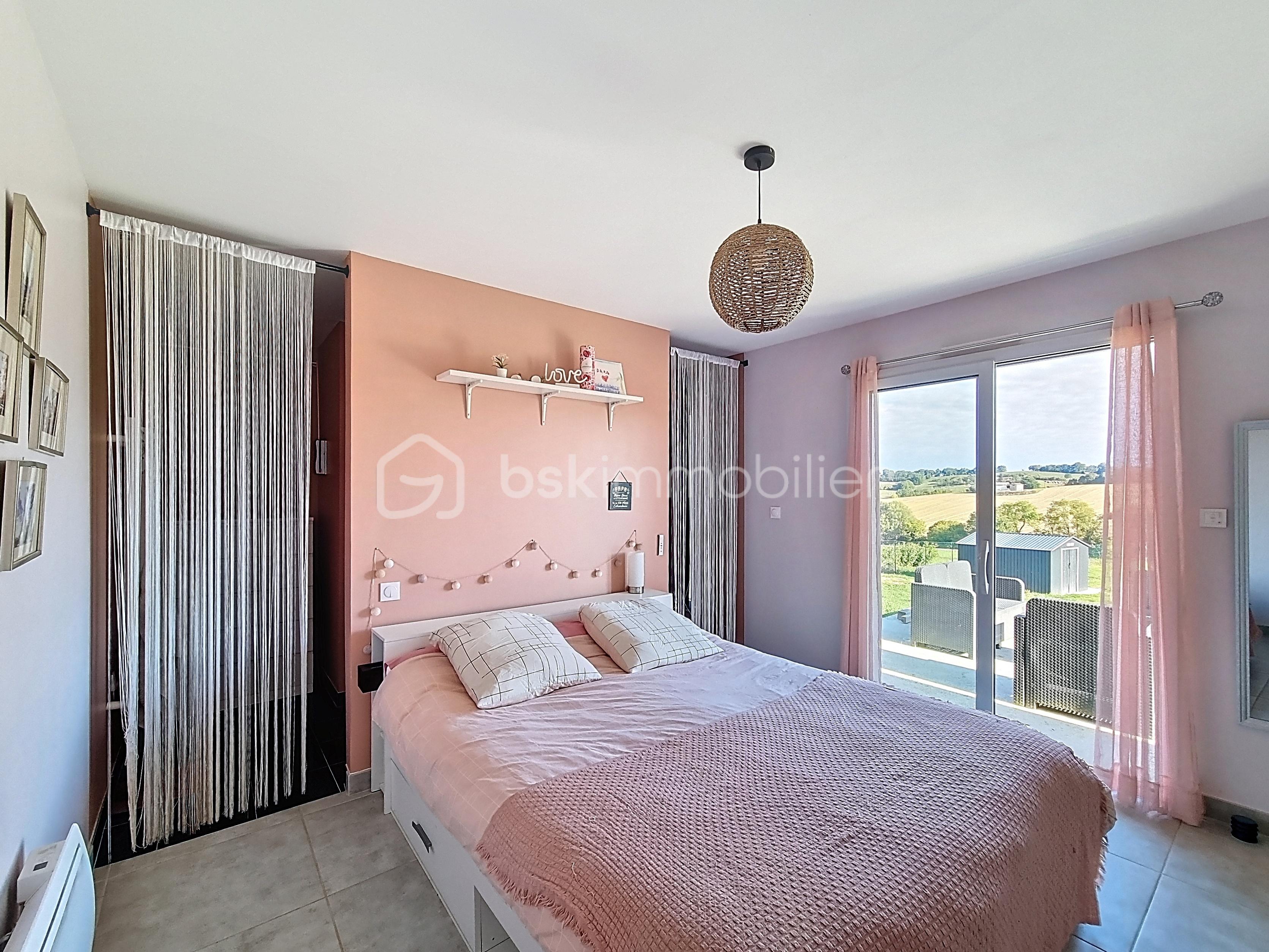 Maison contemporaine de 150 m² - rouillan_00001.jpg