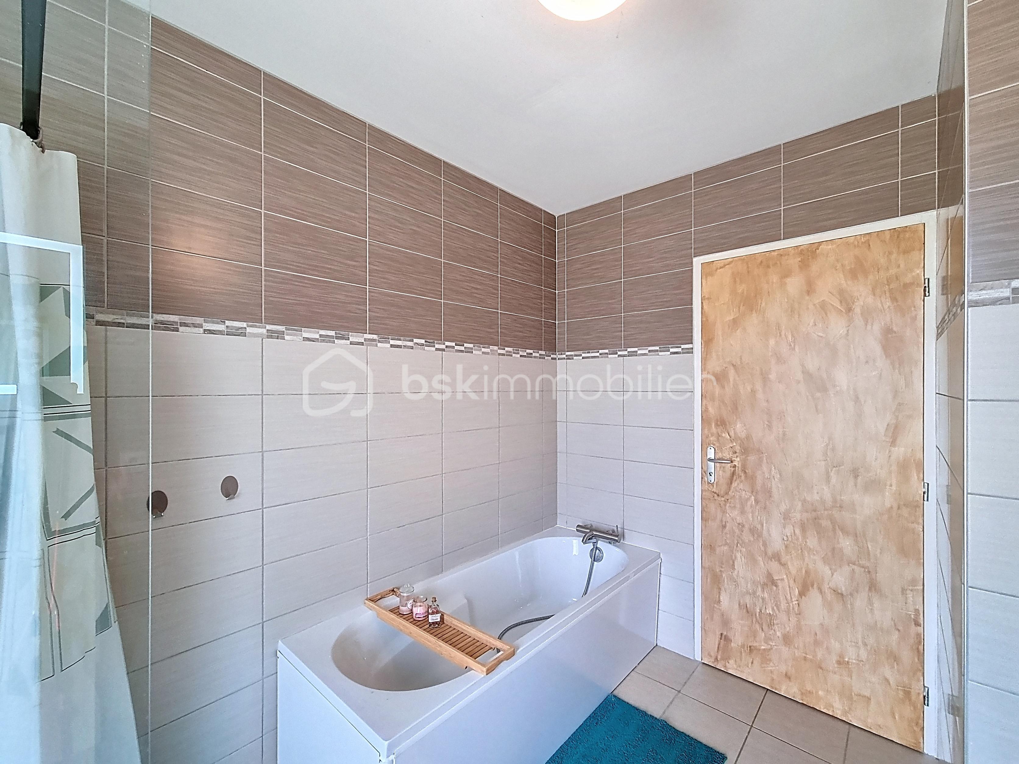 Maison contemporaine de 150 m² - rouillan_00015.jpg