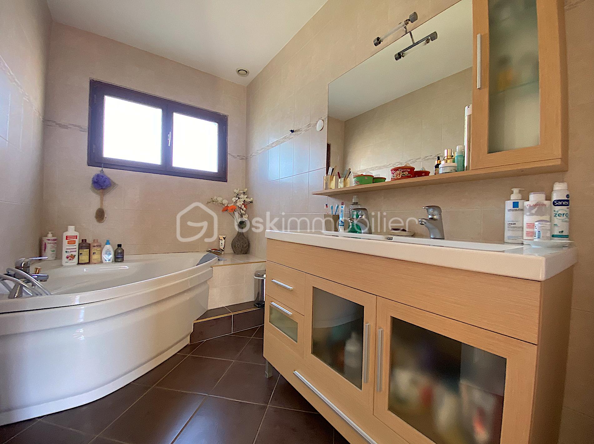 Chateau de 462 m² - Capture d’écran 2025-12-21 à 16.33.52.png