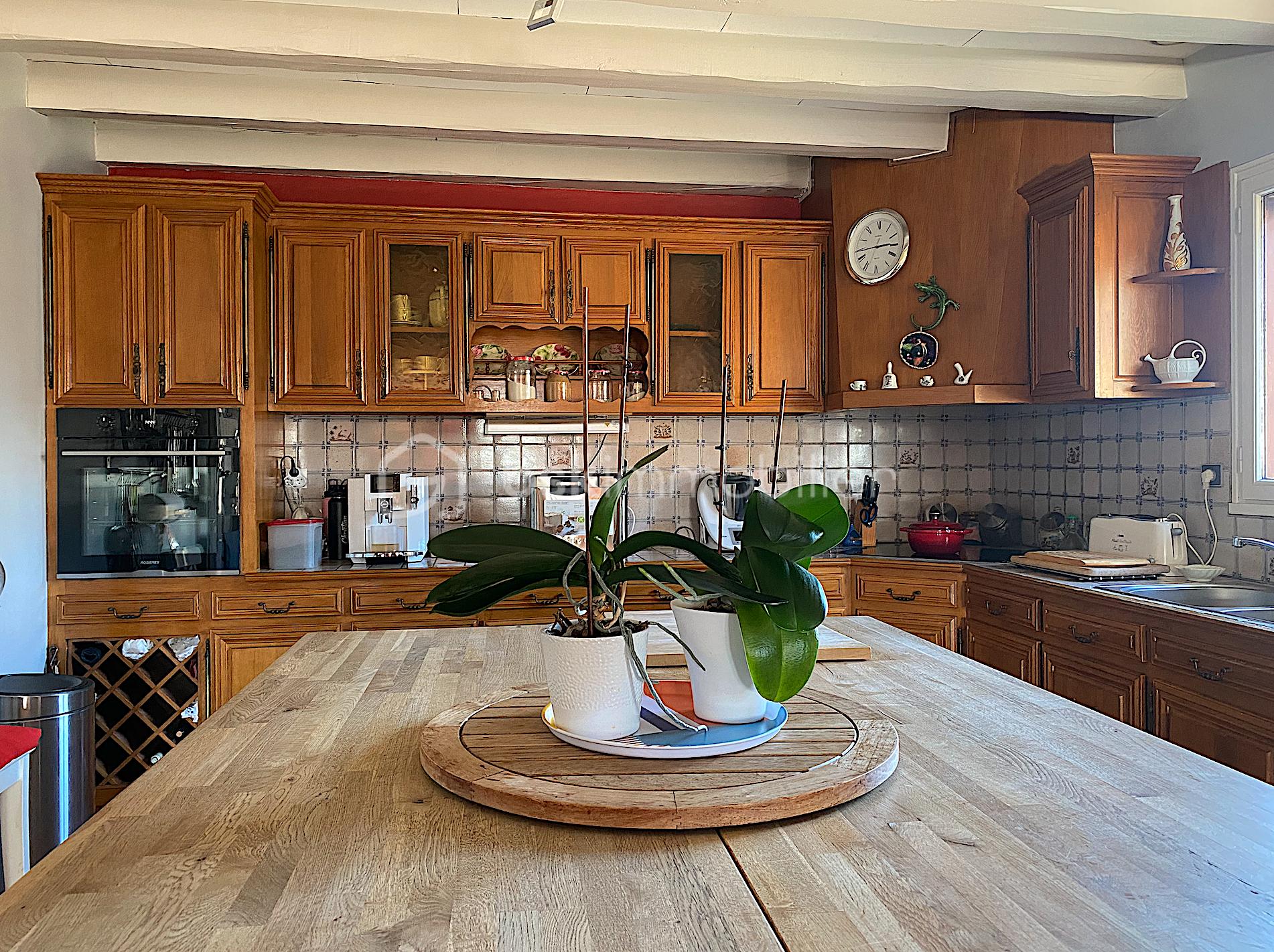 Chateau de 462 m² - Capture d’écran 2025-12-21 à 16.32.59.png