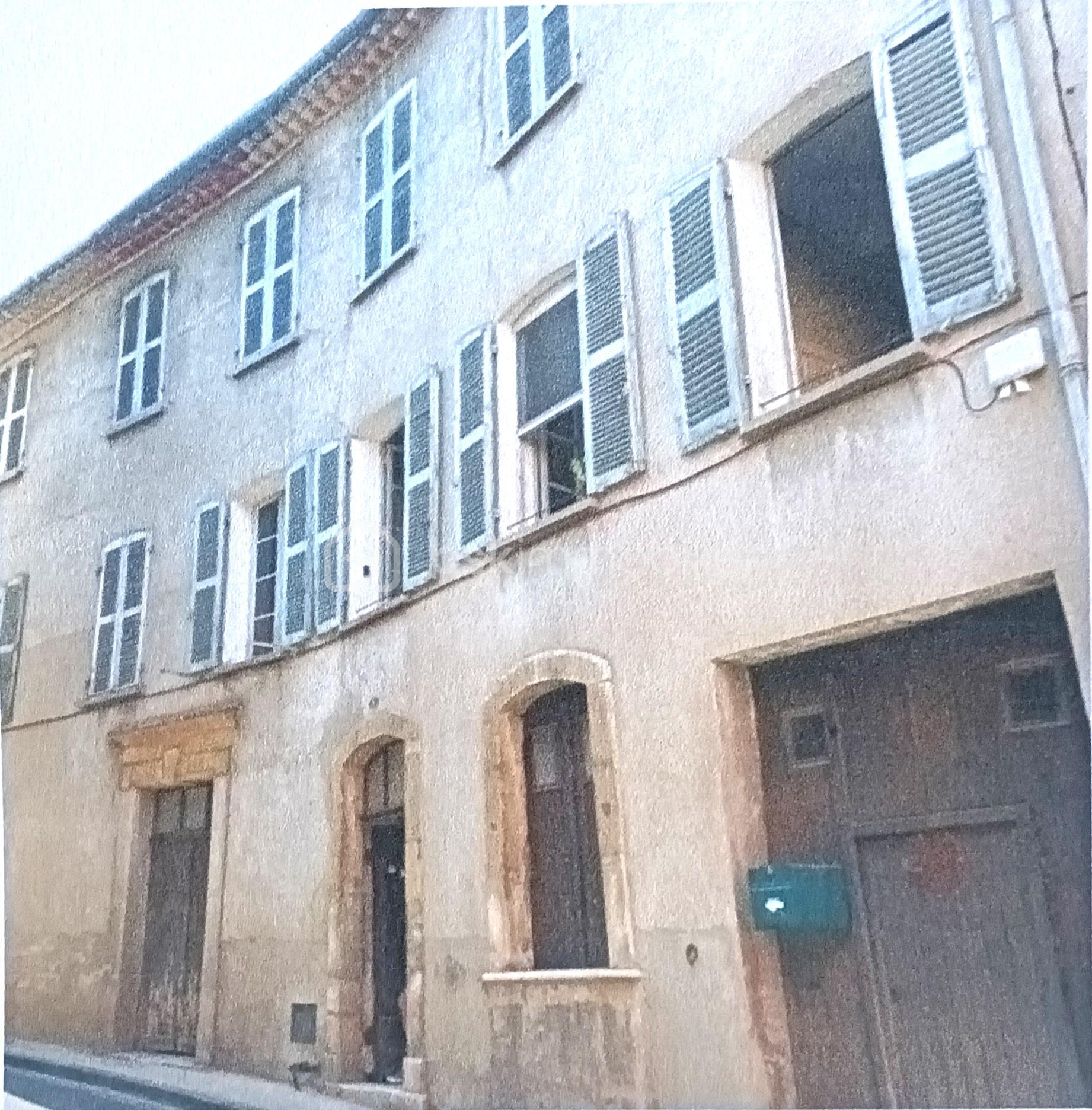 Immeuble facade.jpg