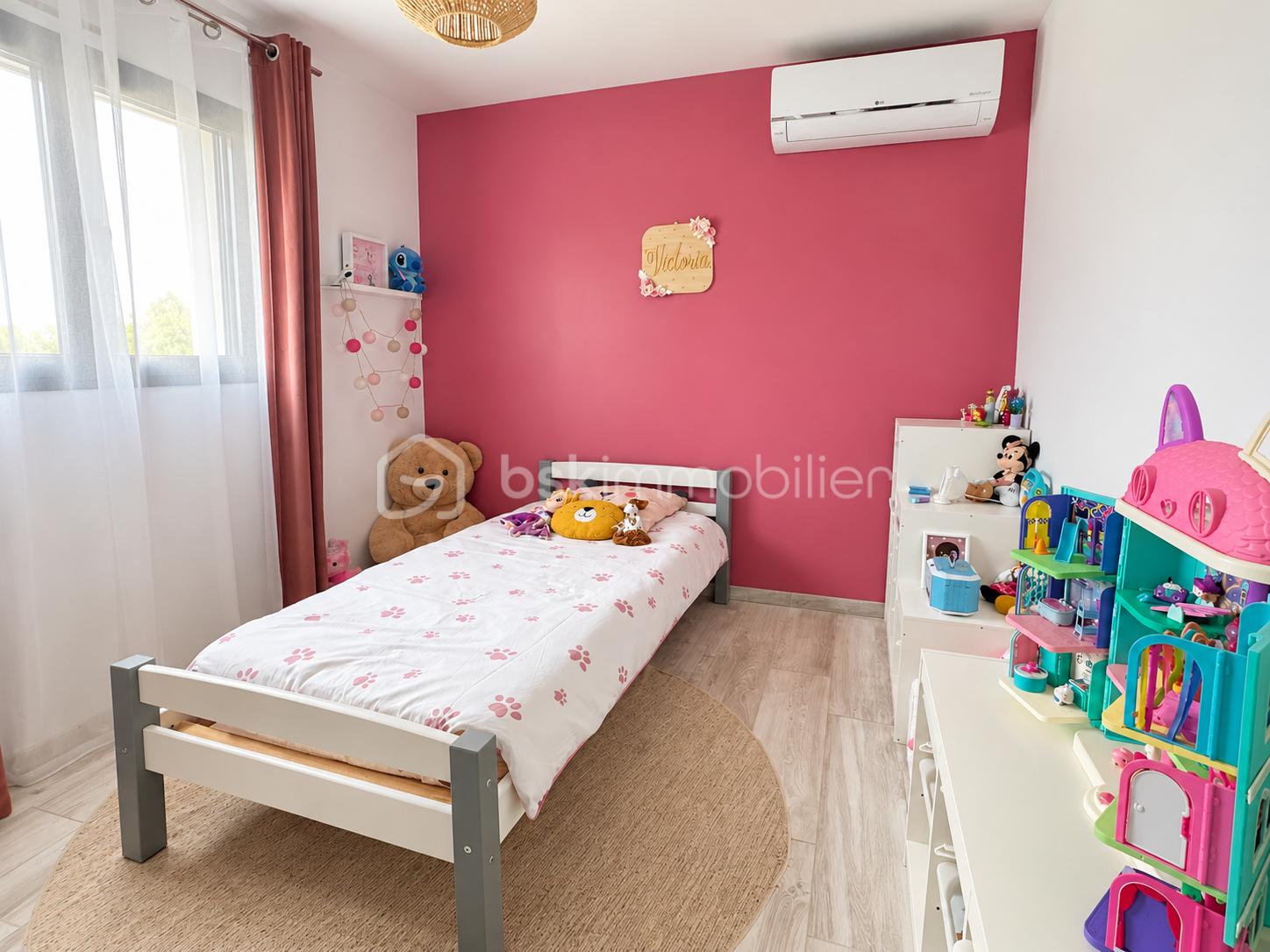 Intérieur élégant, lumière naturelle équilibrée-14.png