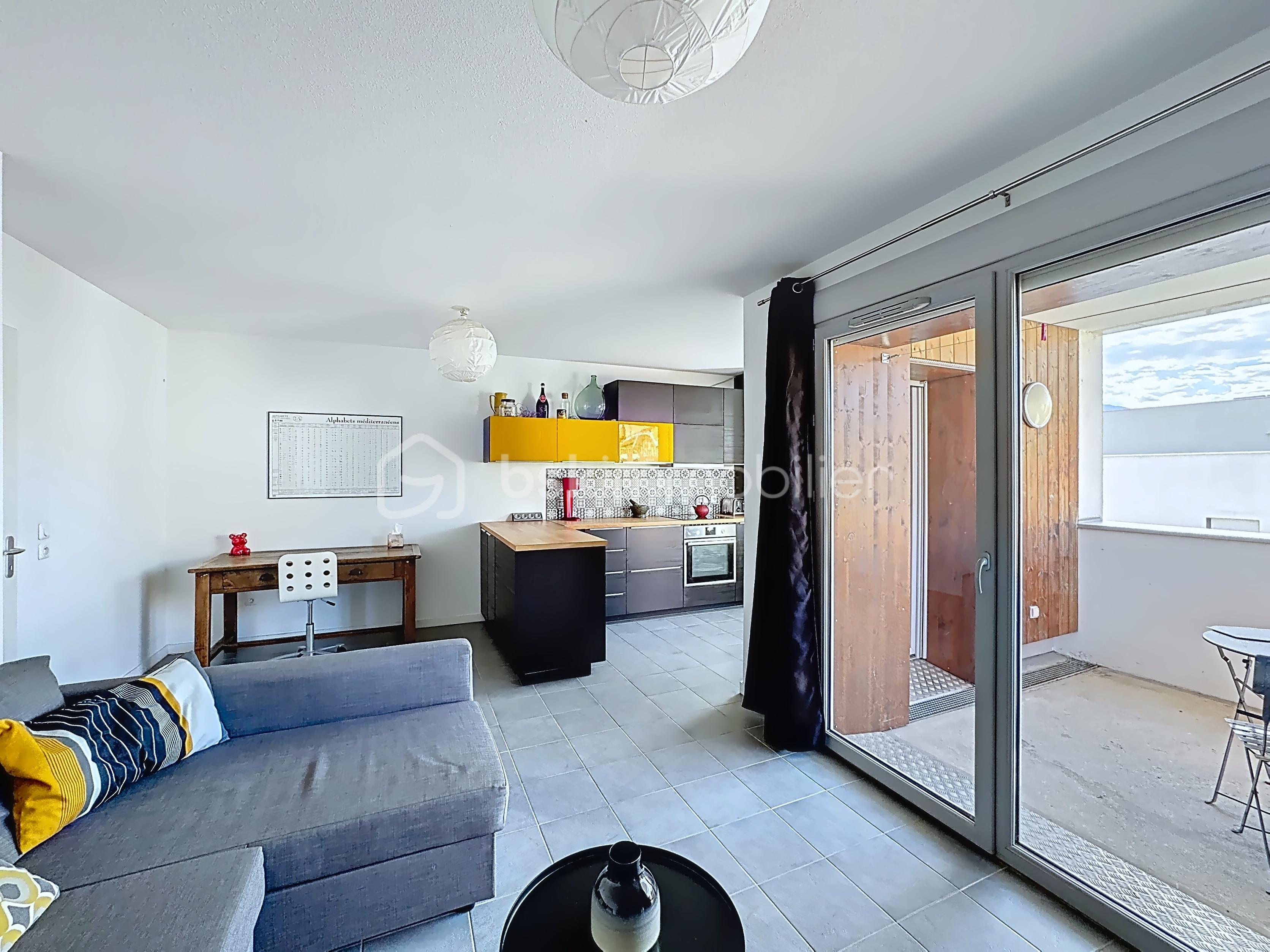 Appartement de 69,05 m² - piece de vie + cuisine.jpeg
