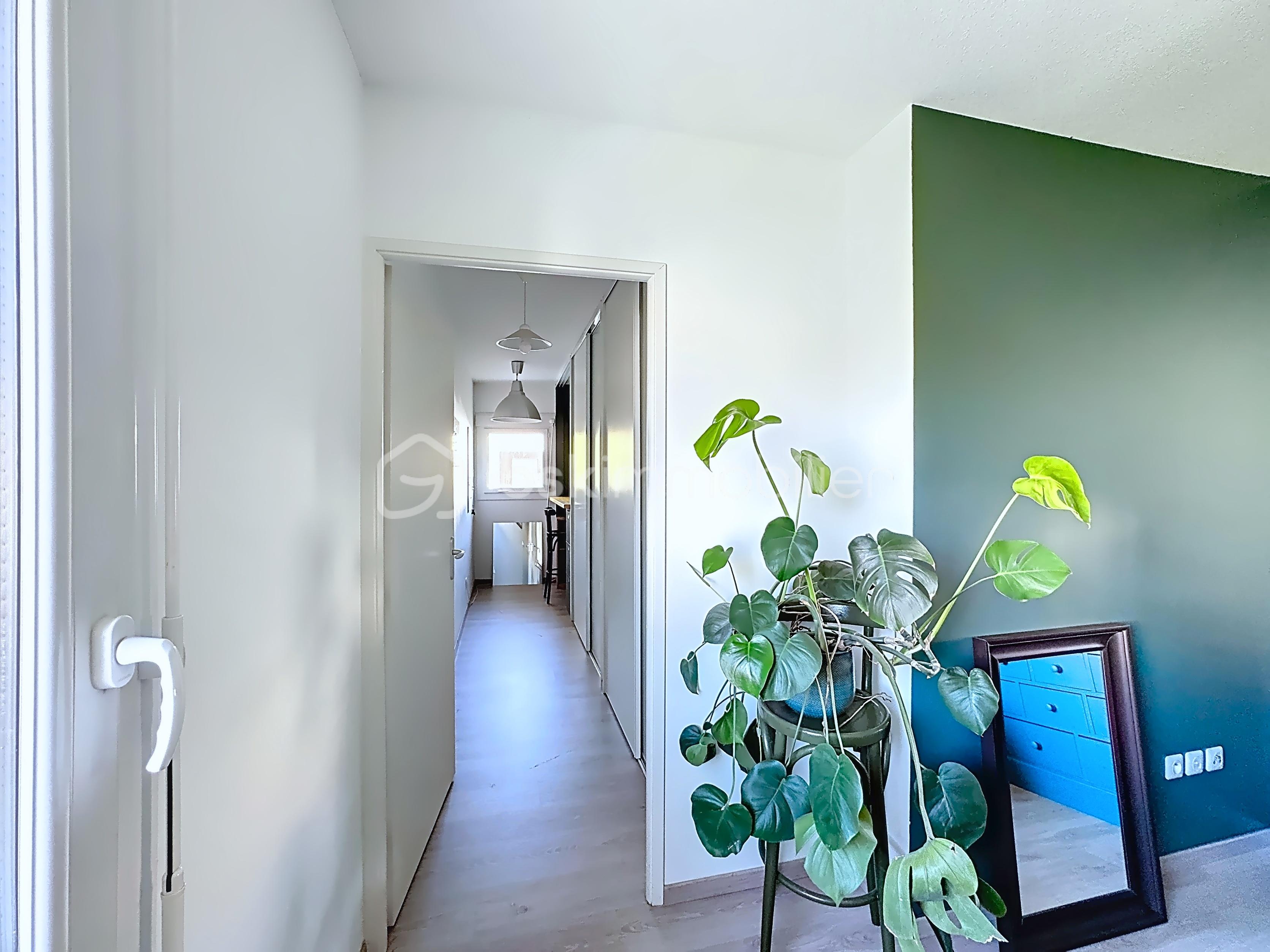 Appartement de 69,05 m² - vue dressing.jpeg