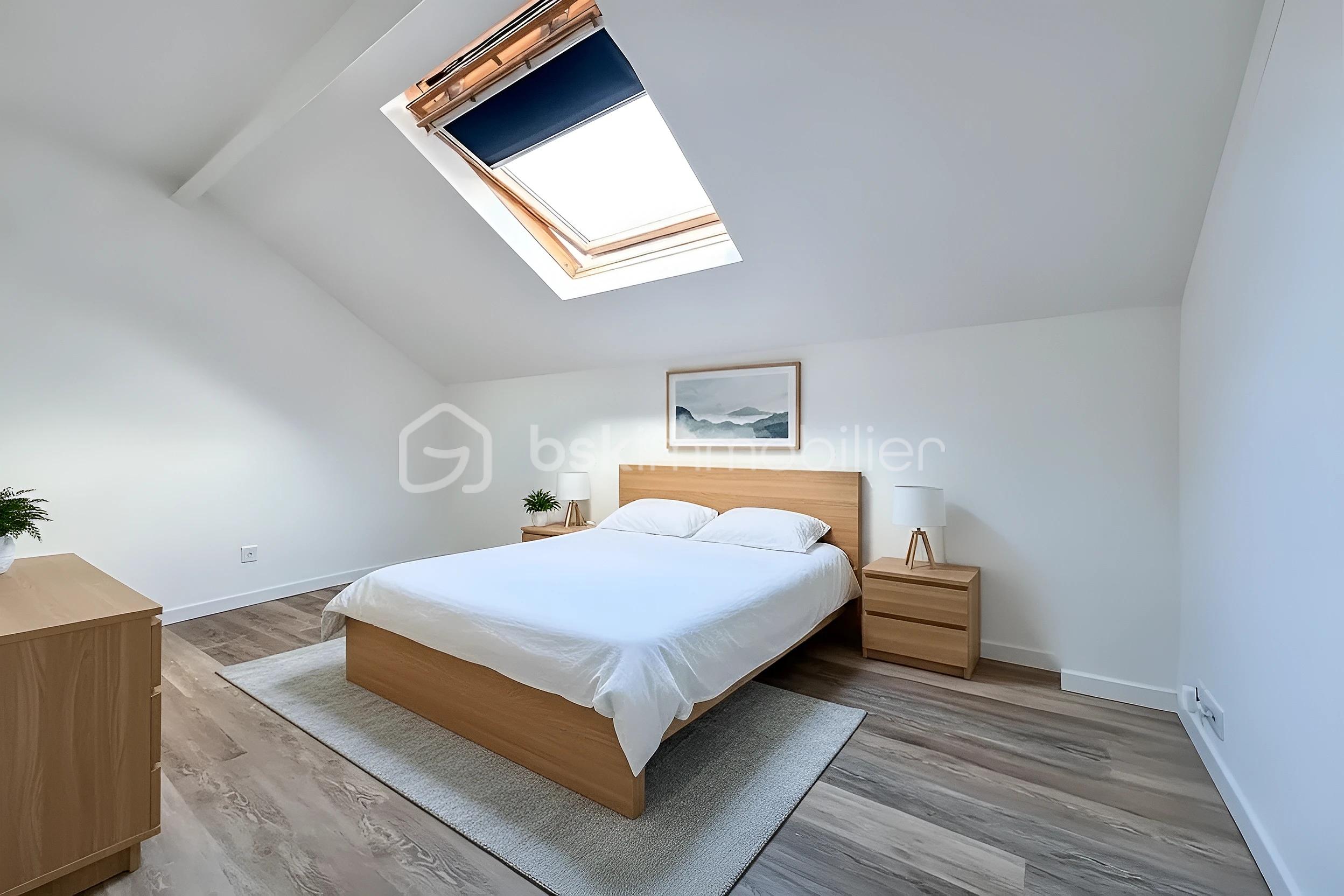 hoqi-322e3572e8644ca1bb8f08ff486a1bd9.jpg