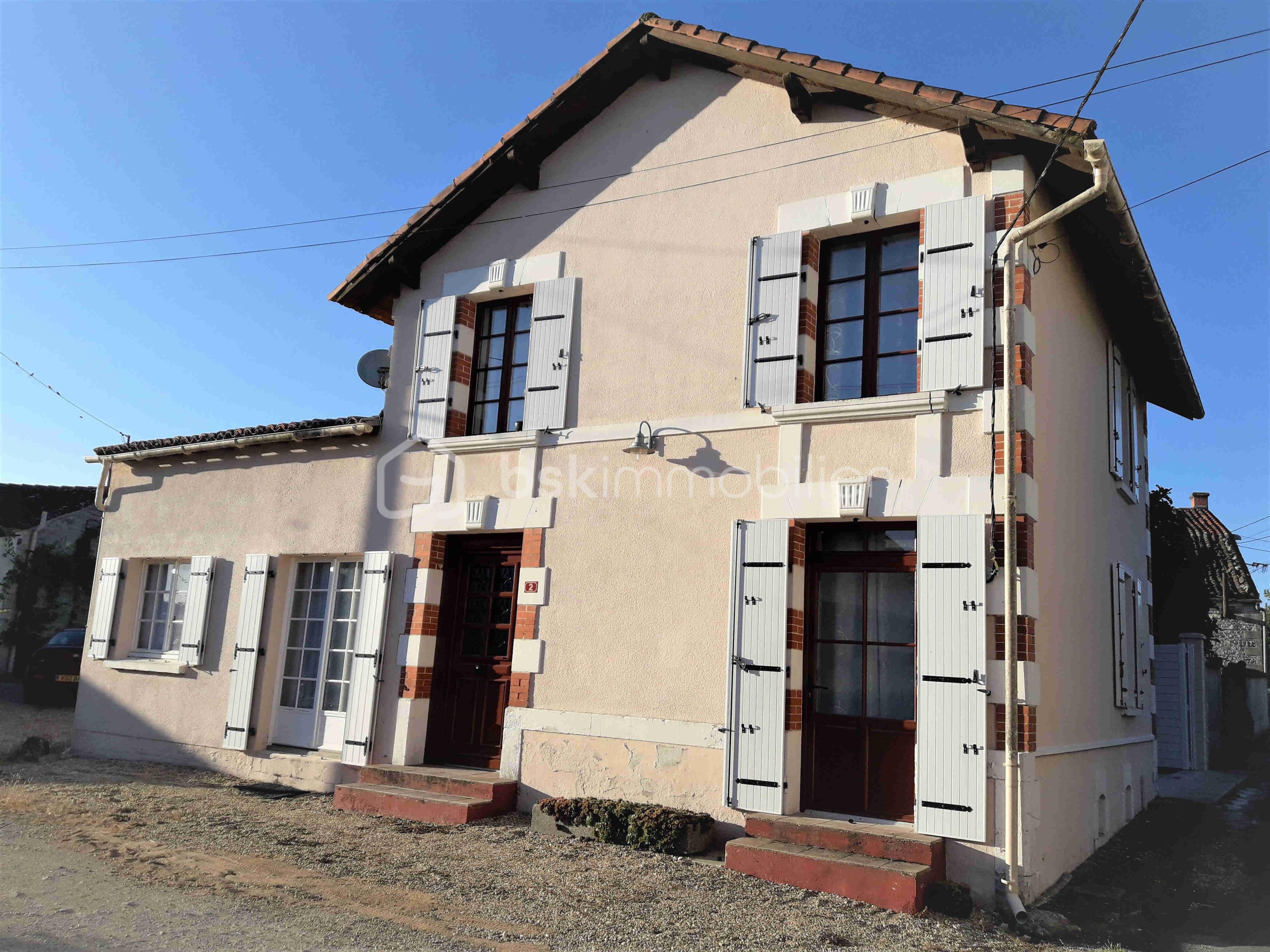 Maison de 89 m² - EXTERIEUR - 1.jpg