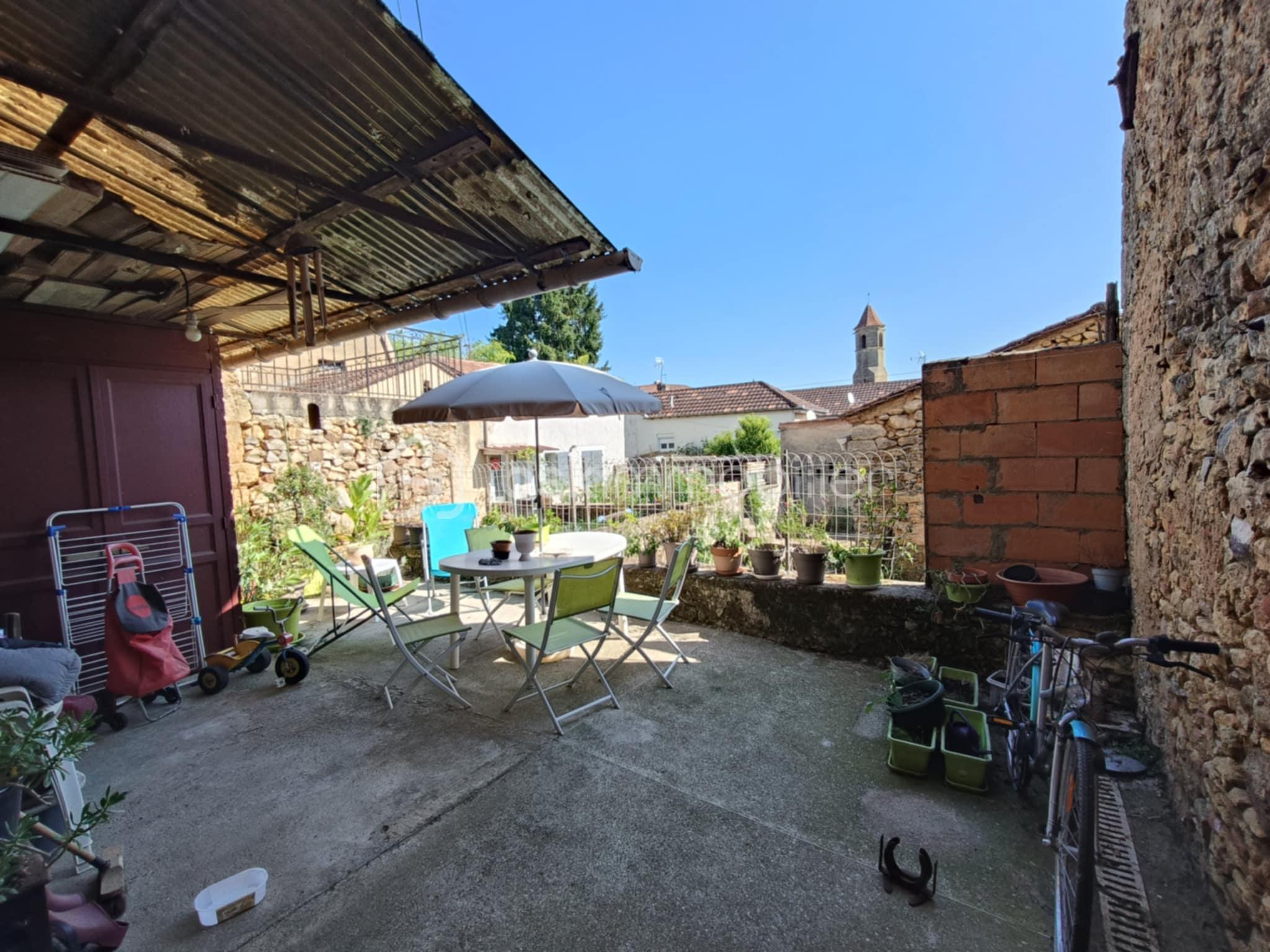 Maison de ville de 81 m² - 78f32910-f9ce-4ffd-8915-6d4630a3f750.jpg