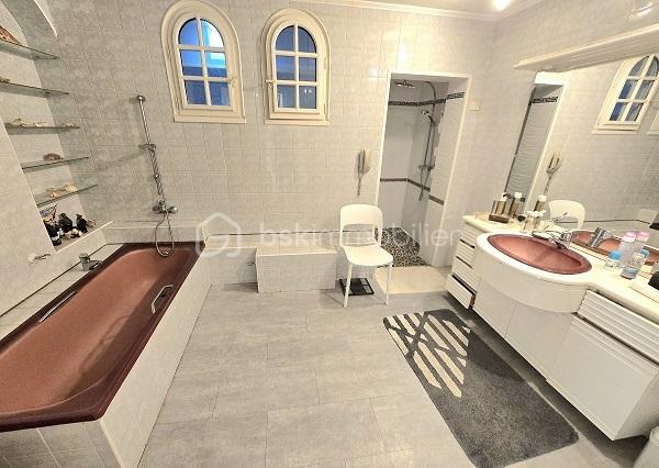 Maison de 187 m² - 20251015_103823.jpg