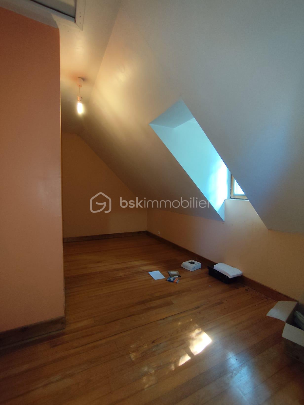 Maison en pierre de 102 m² - WhatsApp Image 2025-09-05 at 20.00.49 (1).jpeg