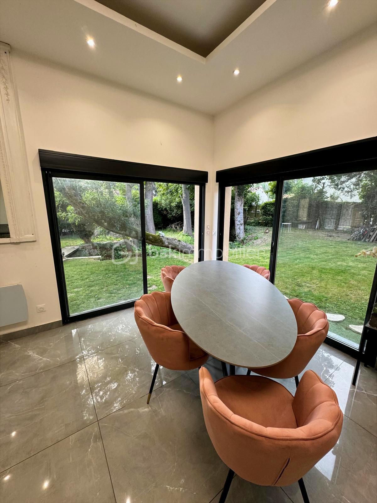 Maison de 166 m² - salon ok.JPG