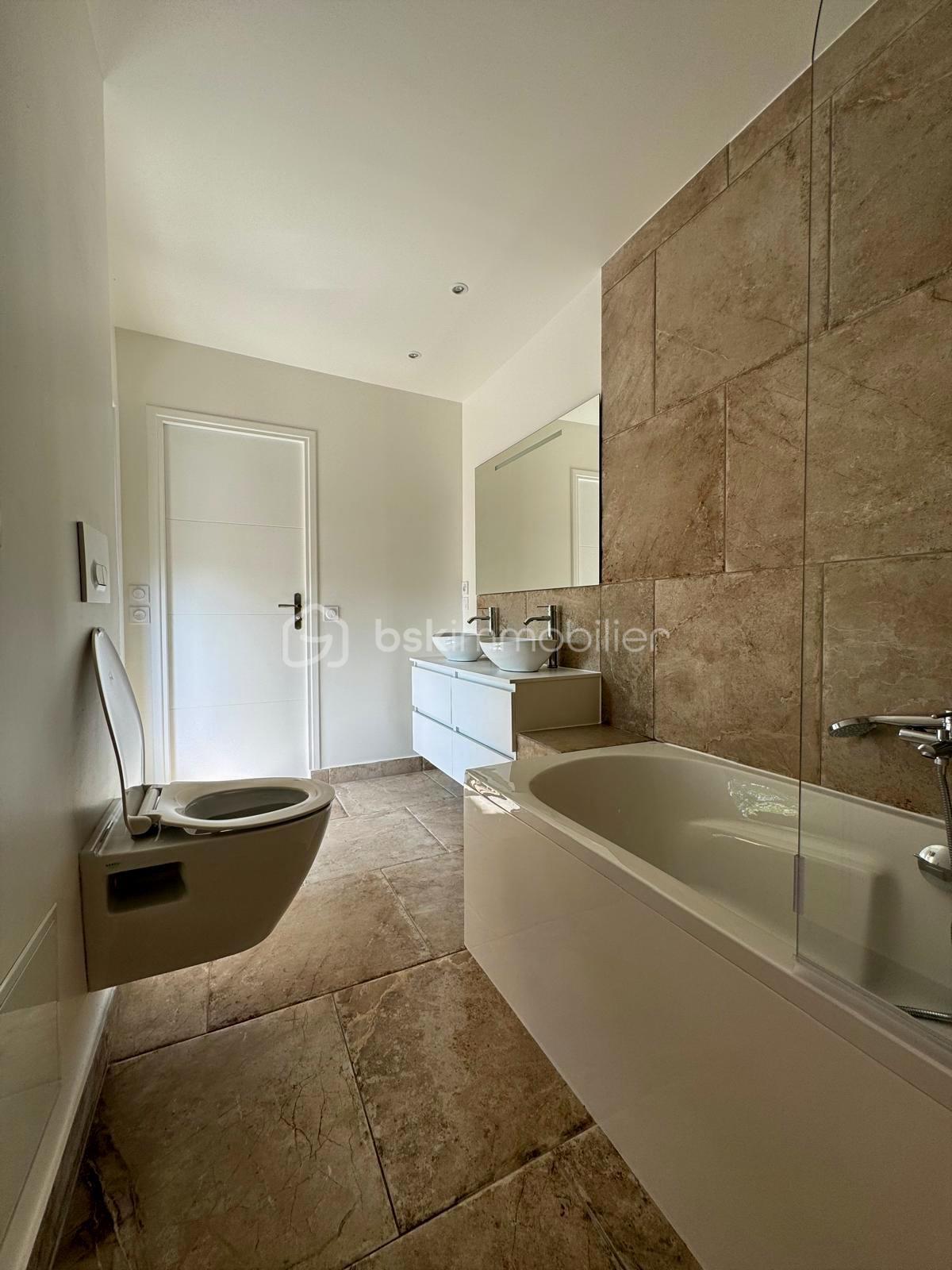 Maison de 166 m² - sdb2ok.JPG