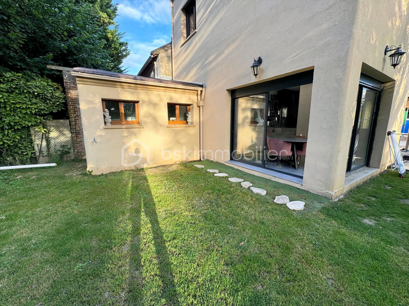 Maison de 166 m² - dehors ok.JPG