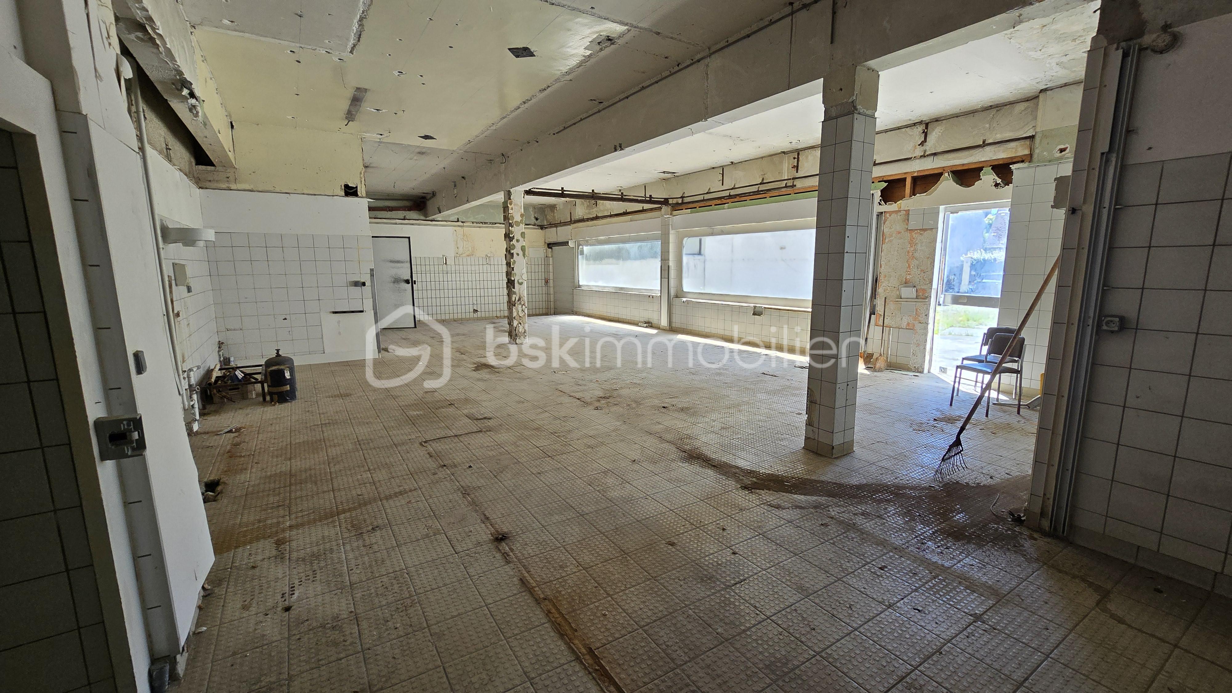 Immeuble de 555 m² - 20250716_124451.jpg