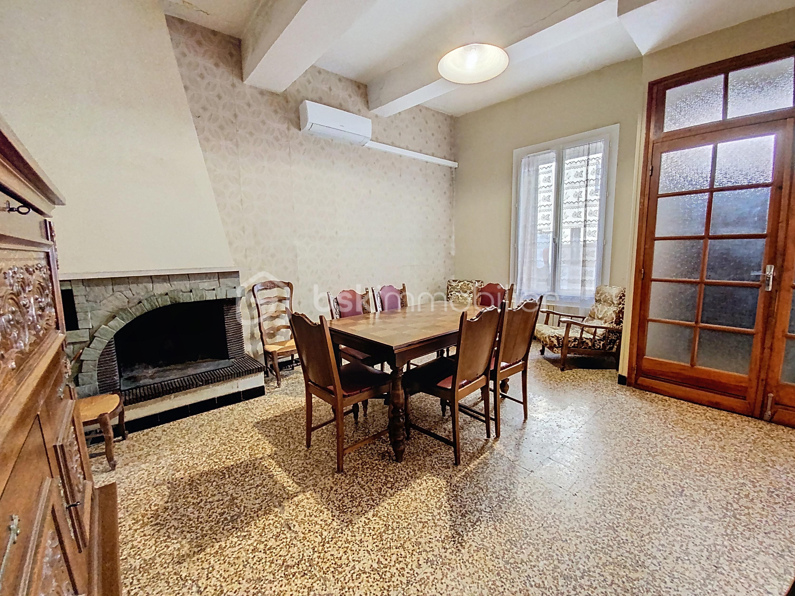 Maison de village de 263 m² - 3EDFAE5C-8883-424C-90C5-61BE8176CF39.jpg