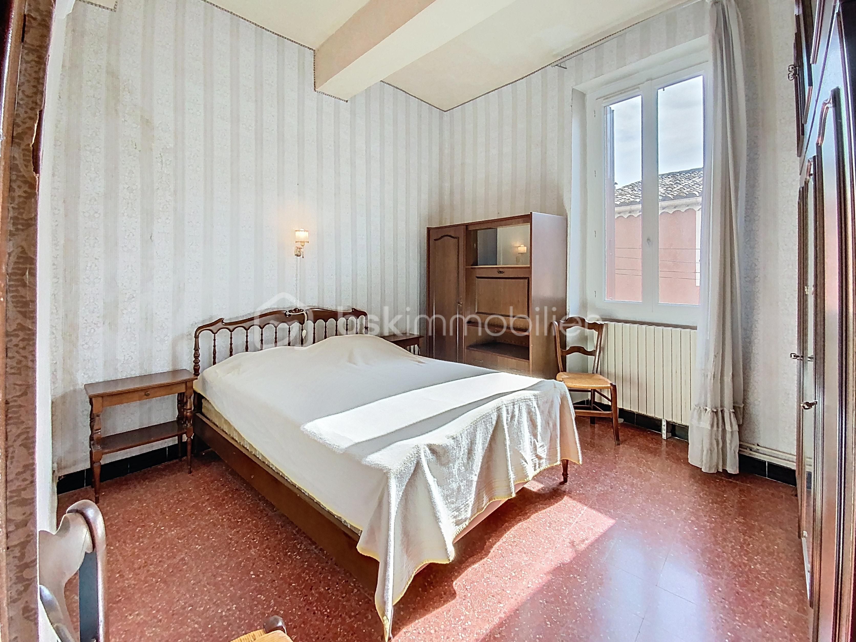 Maison de village de 263 m² - 46B6C838-9D60-4259-9E70-CDCB0C464E7C.jpg