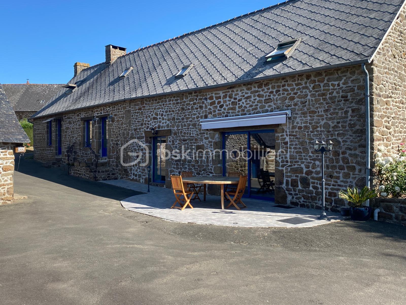 Corps de ferme de 194 m² - 6c9ce8f4-d0e6-4ef5-a0d6-2db738125609.jpeg
