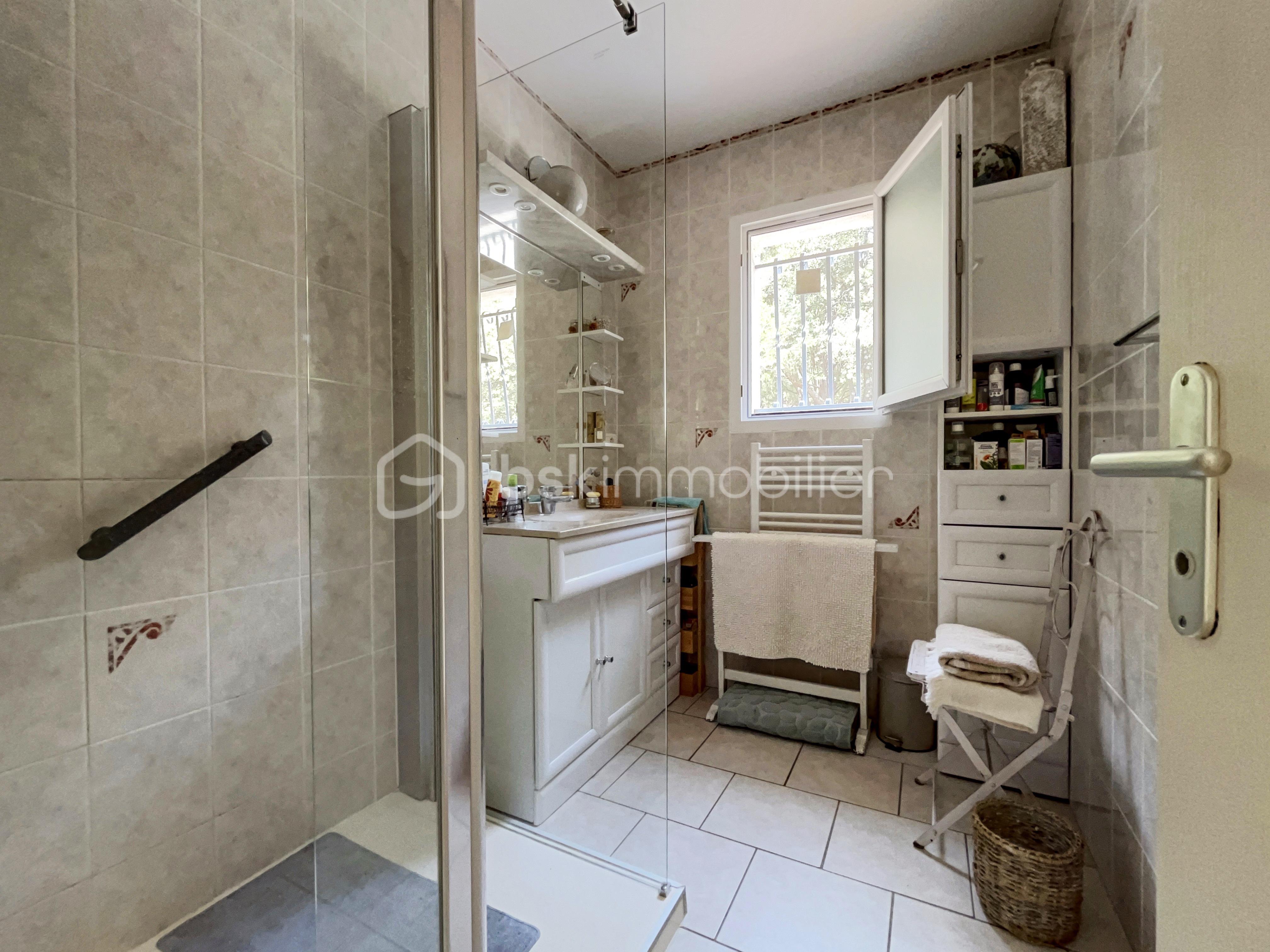Maison provencale de 96 m² - Salle d'Eau.jpg