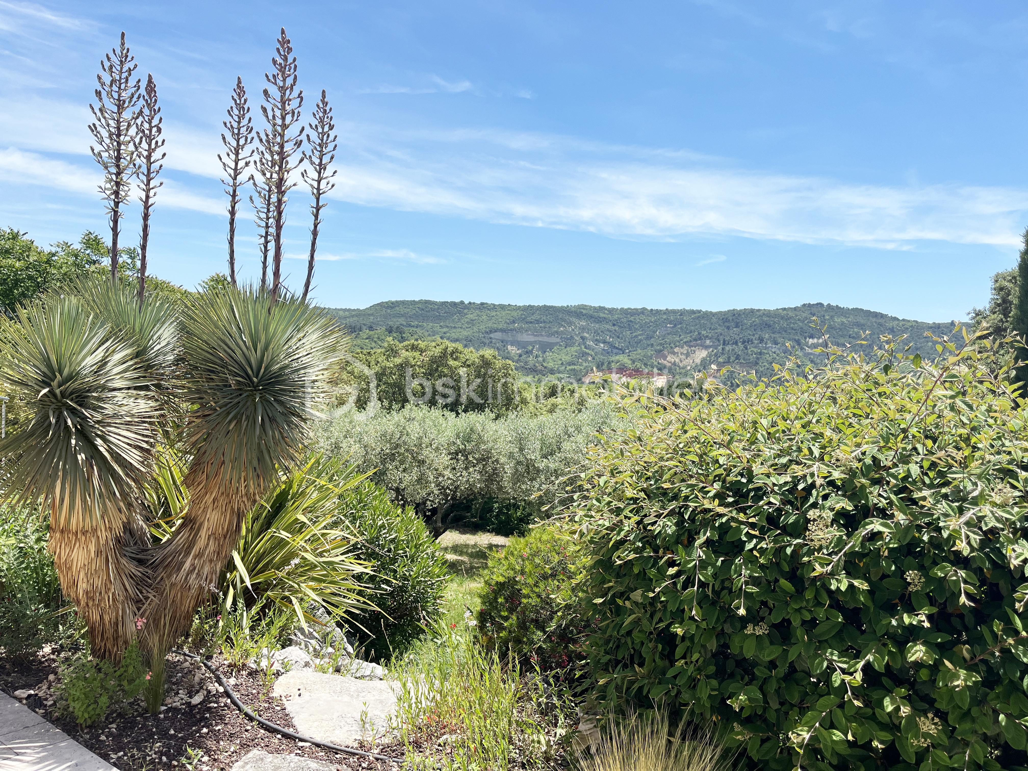 Maison provencale de 96 m² - Ext-2.jpg