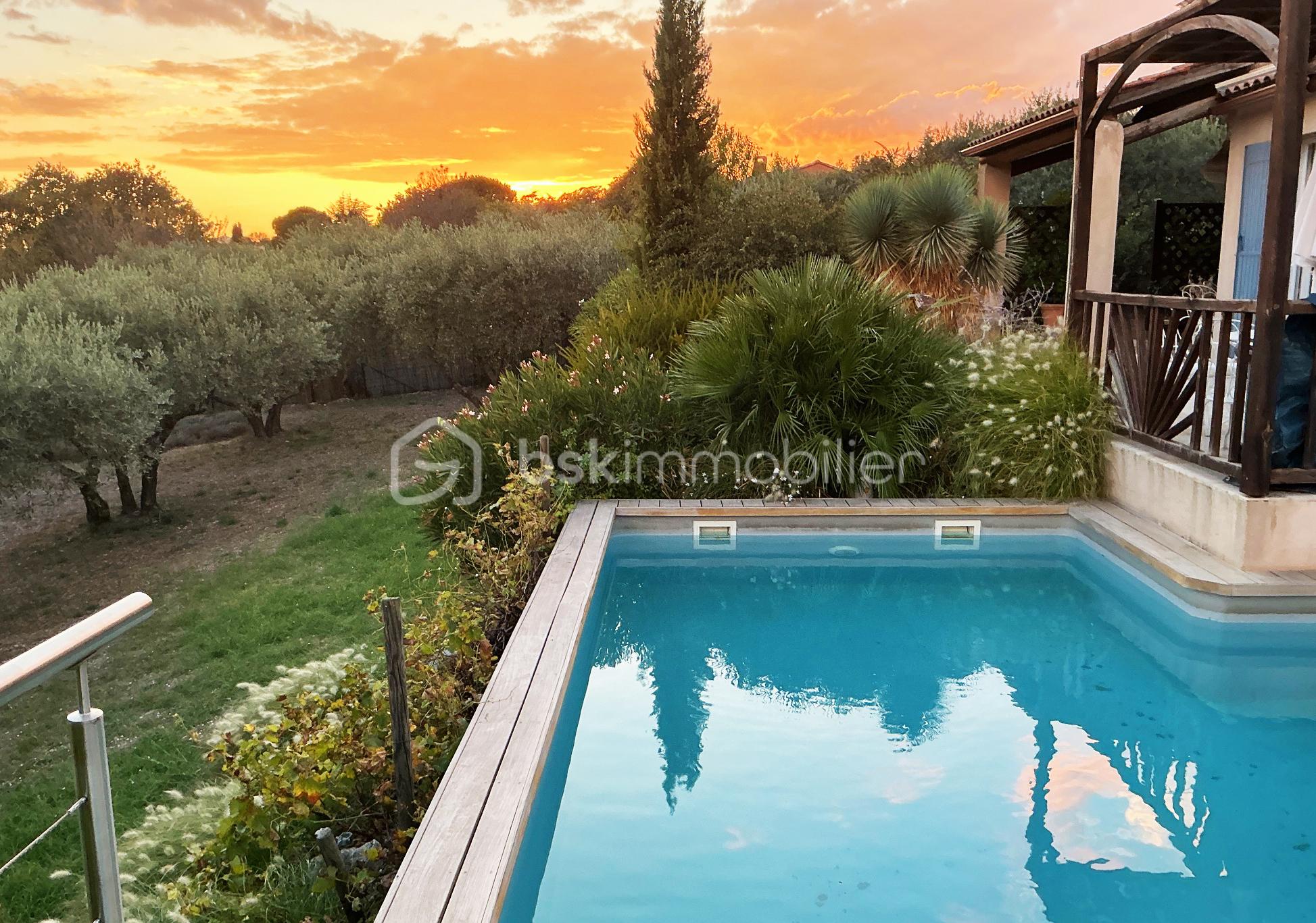 Maison provencale de 96 m² - Piscine-3.jpg