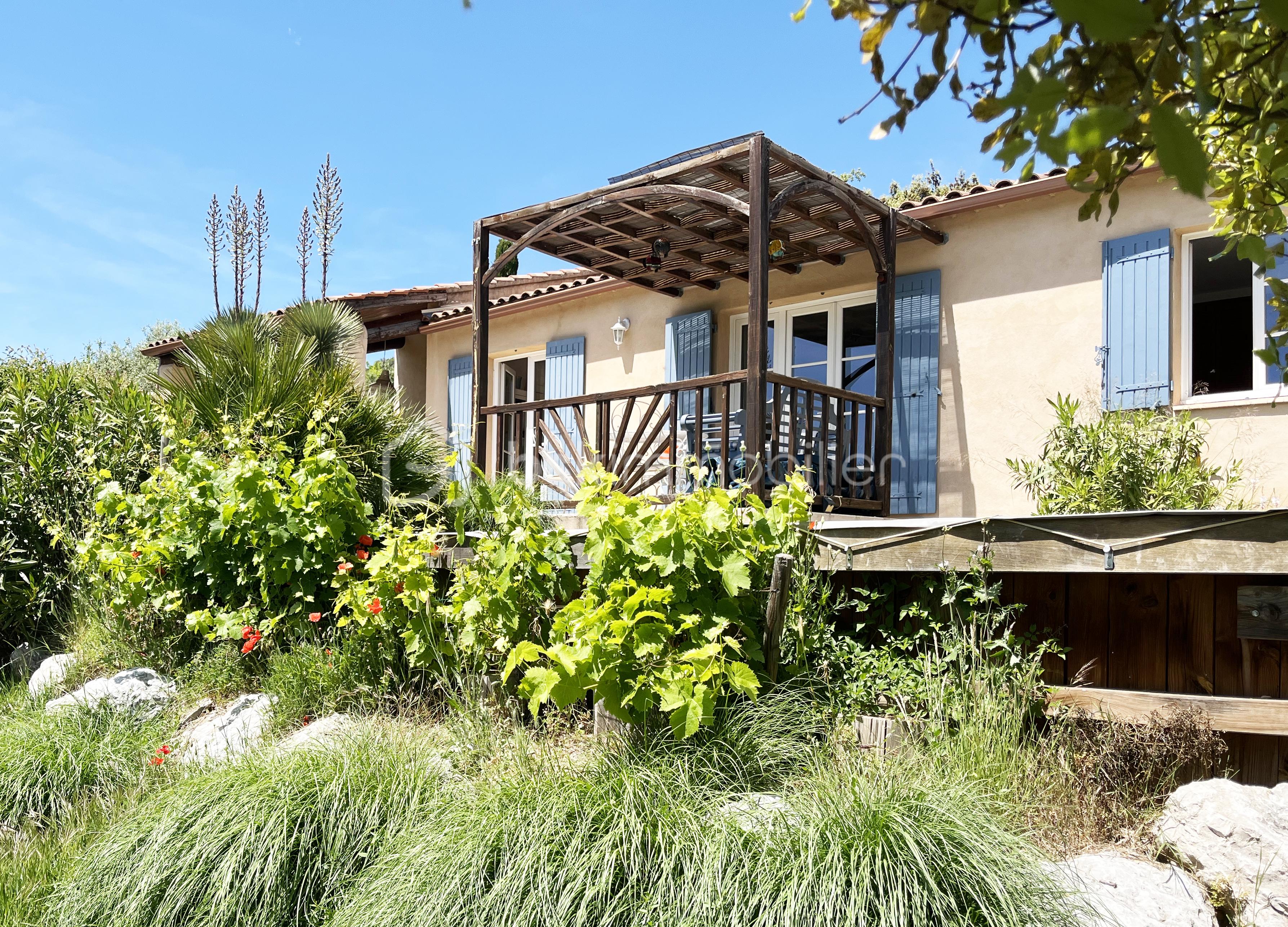 Maison provencale de 96 m² - Ext-4.jpg