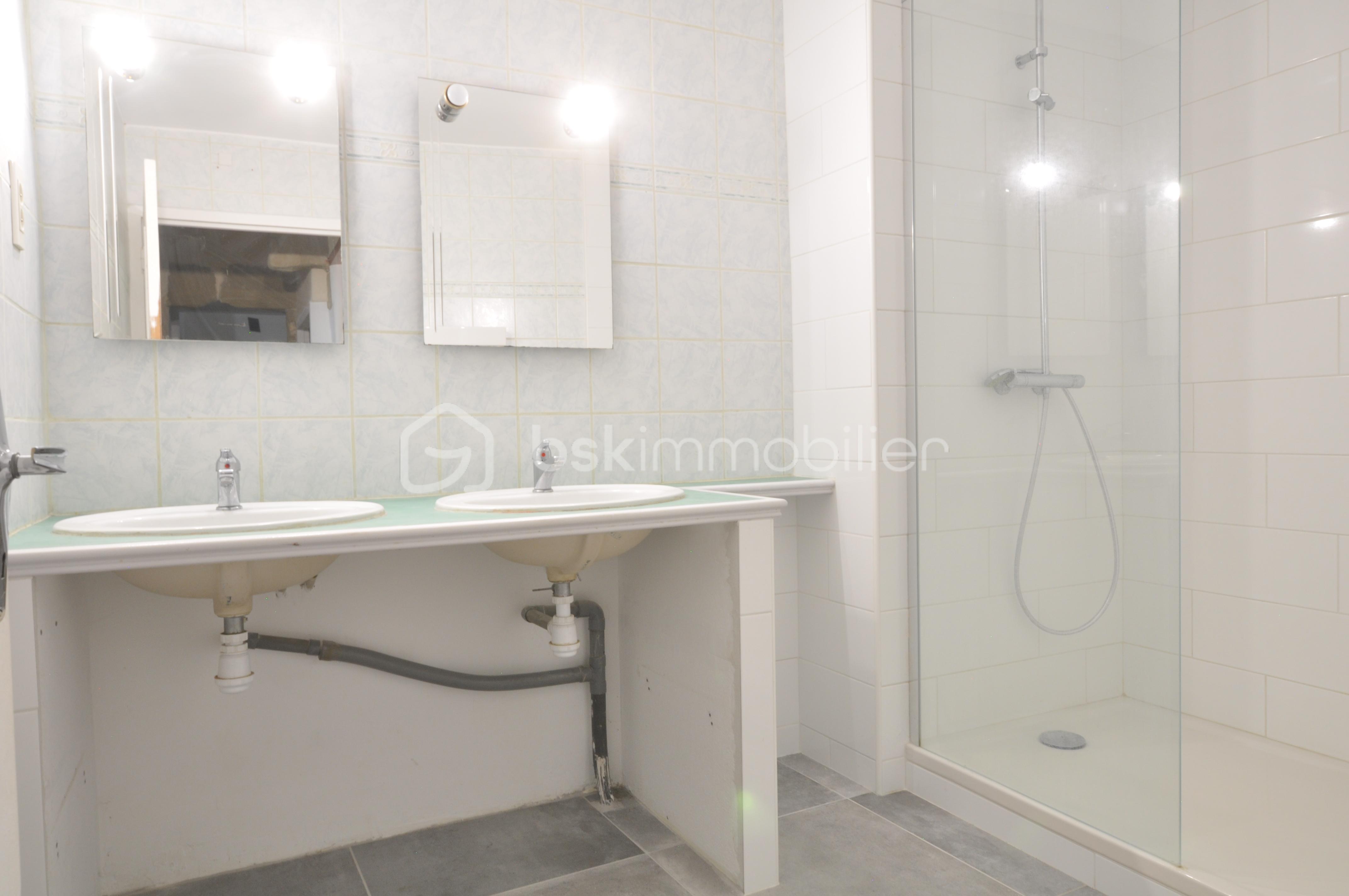 Immeuble mixte de 300 m² - DSC_2304.JPG