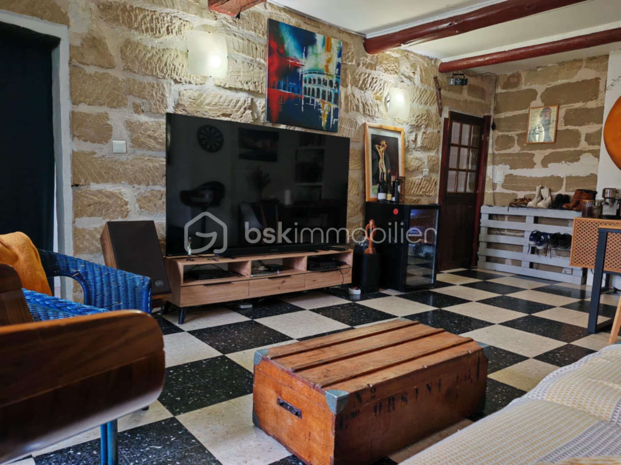 Immeuble mixte de 300 m² - 20241202_231723421_iOS.png